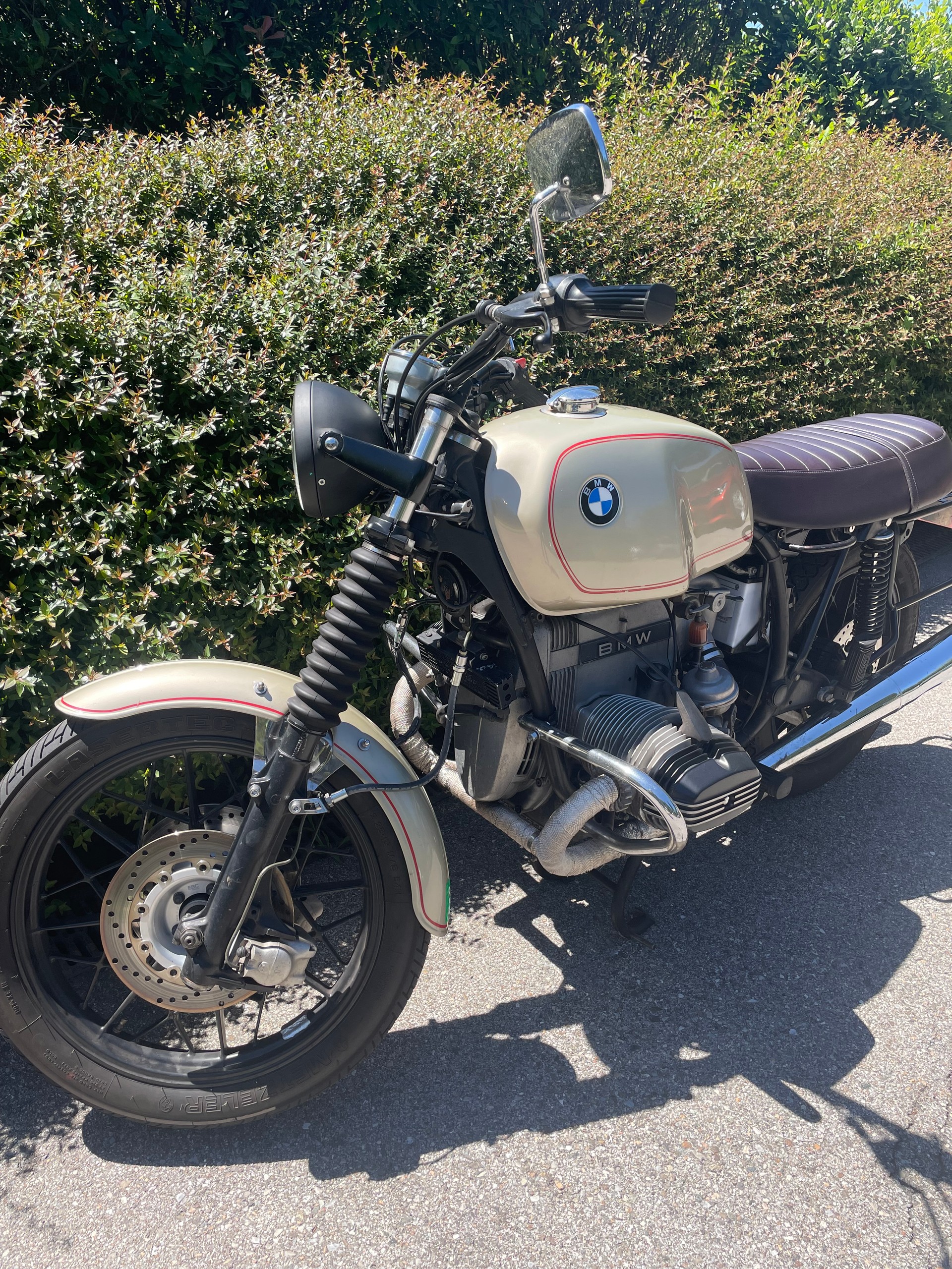 BMW RS-image-2
