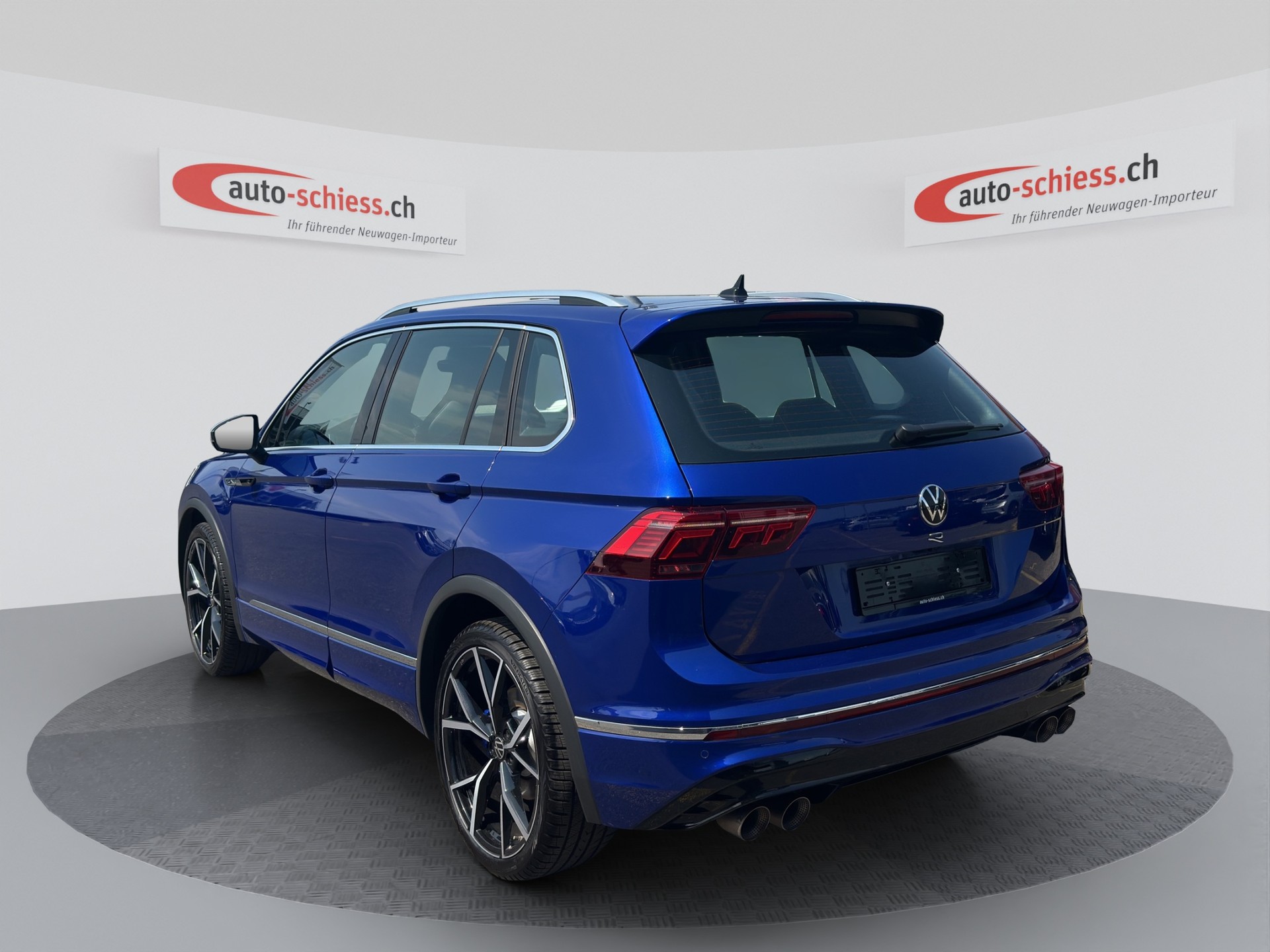 VW Tiguan R 2.0TSI 4Motion DSG-showroom-element-2