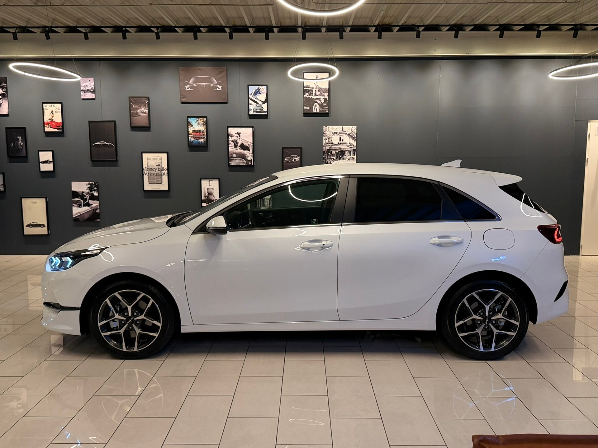 KIA Ceed 1.5 T-GDi Power DCT-showroom-element-3