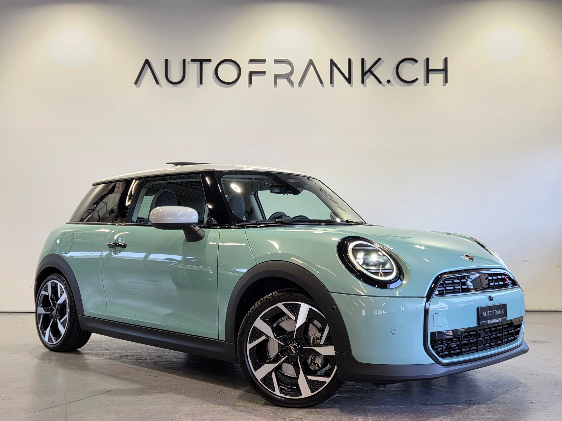 MINI Mini F66 2.0i Cooper S SDKG-image-0