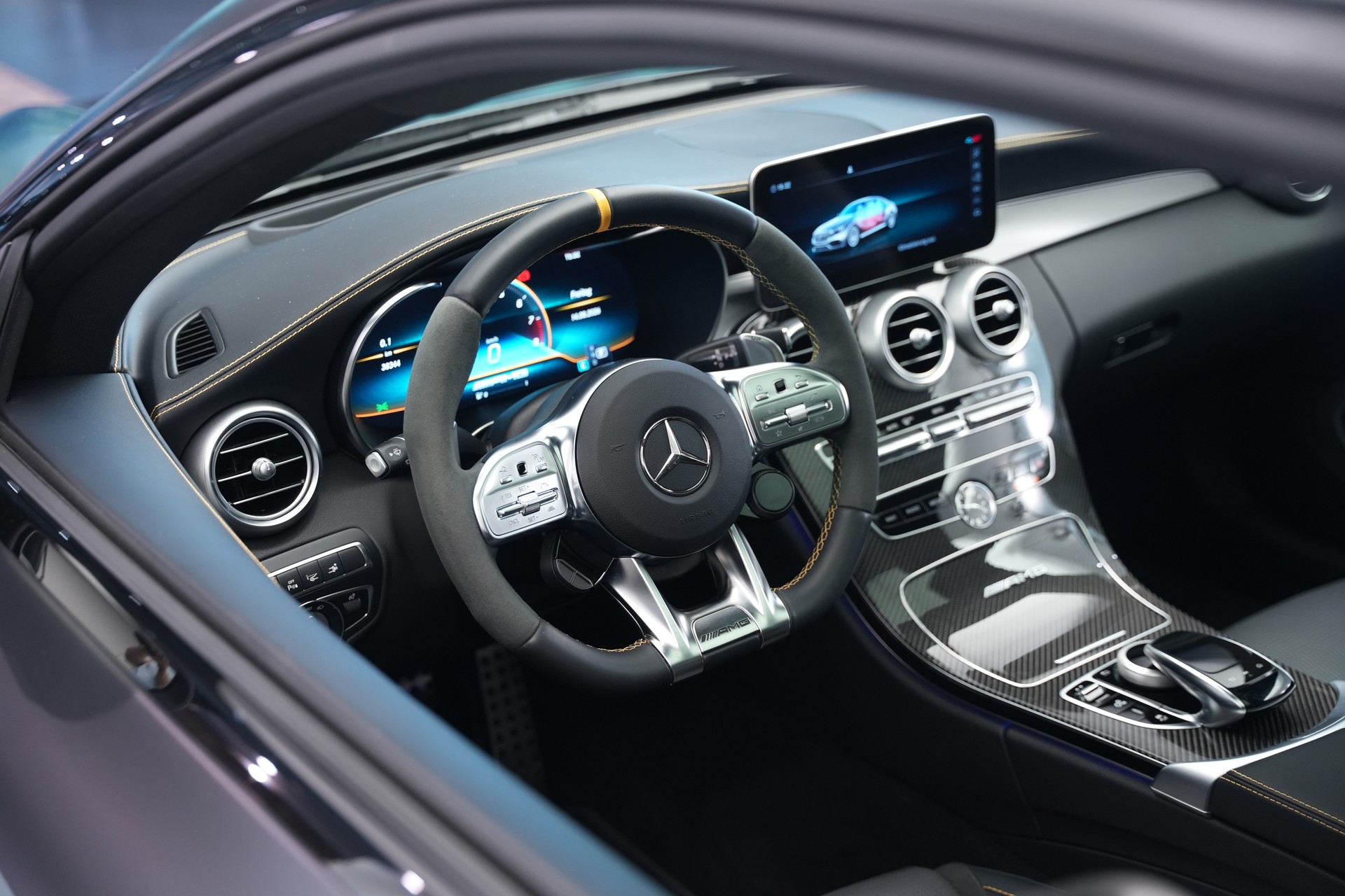 MERCEDES-BENZ C 63 S AMG Premium 9G-tronic *CH-Fahrzeug* *Designo Mattlackierung* *Carbon* *Burmester*-image-54