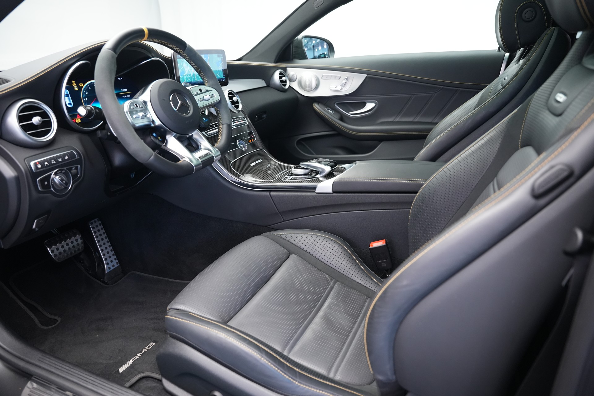 MERCEDES-BENZ C 63 S AMG Premium 9G-tronic *CH-Fahrzeug* *Designo Mattlackierung* *Carbon* *Burmester*-image-9
