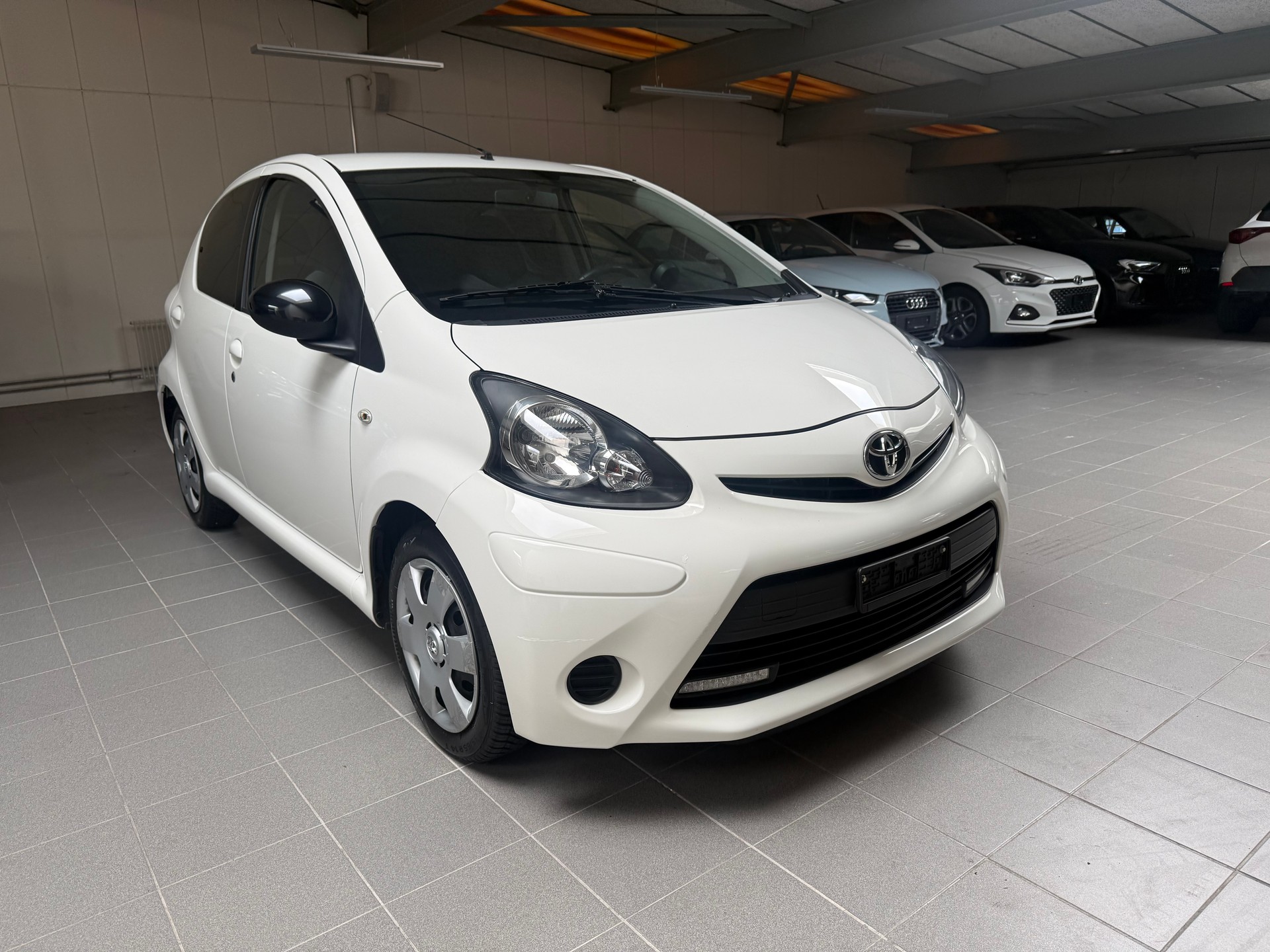 TOYOTA Aygo 1.0 VVT-i Luna-image-4