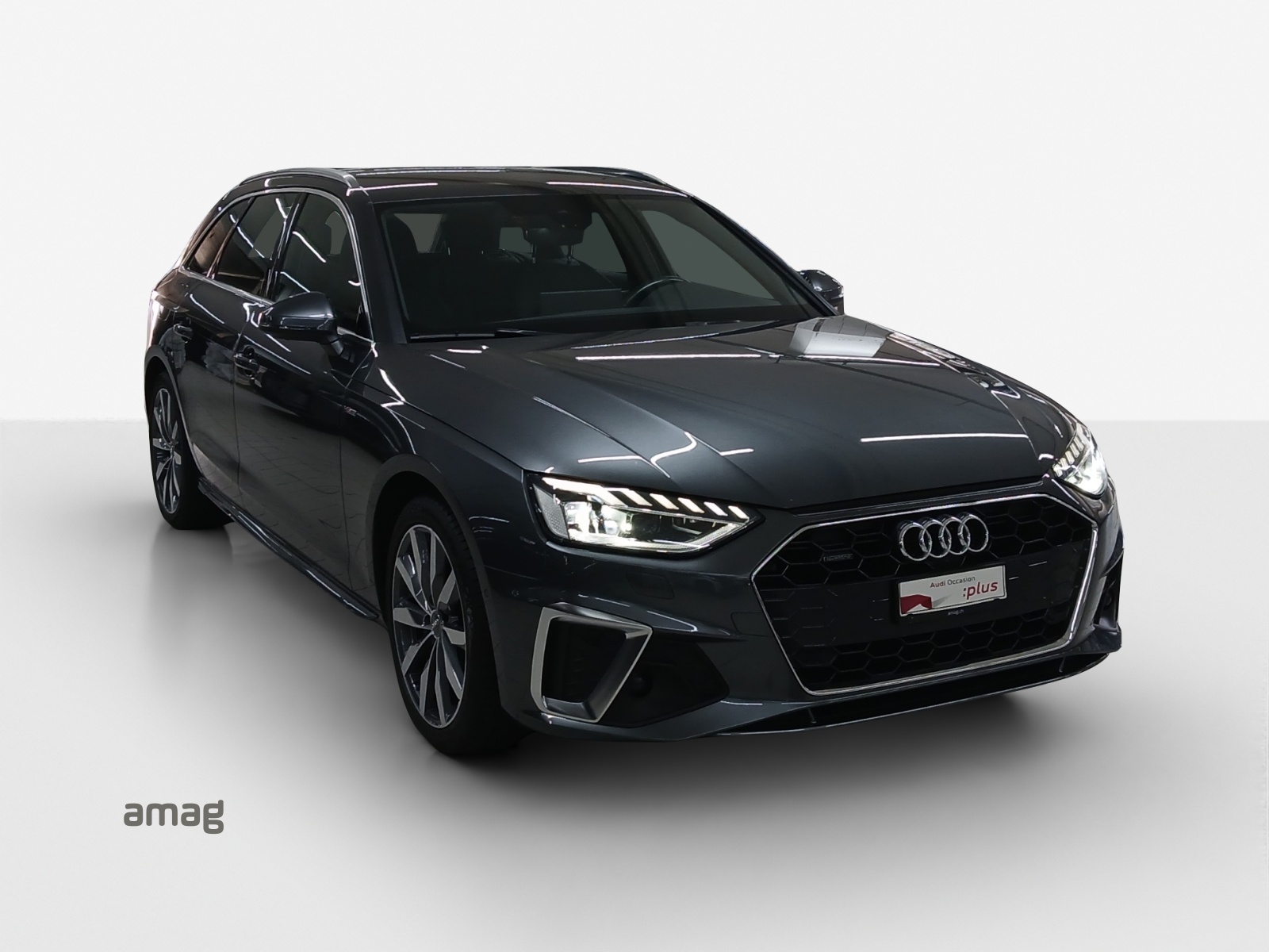 AUDI A4 Avant 40 TDI S line quattro S-tronic-image-5