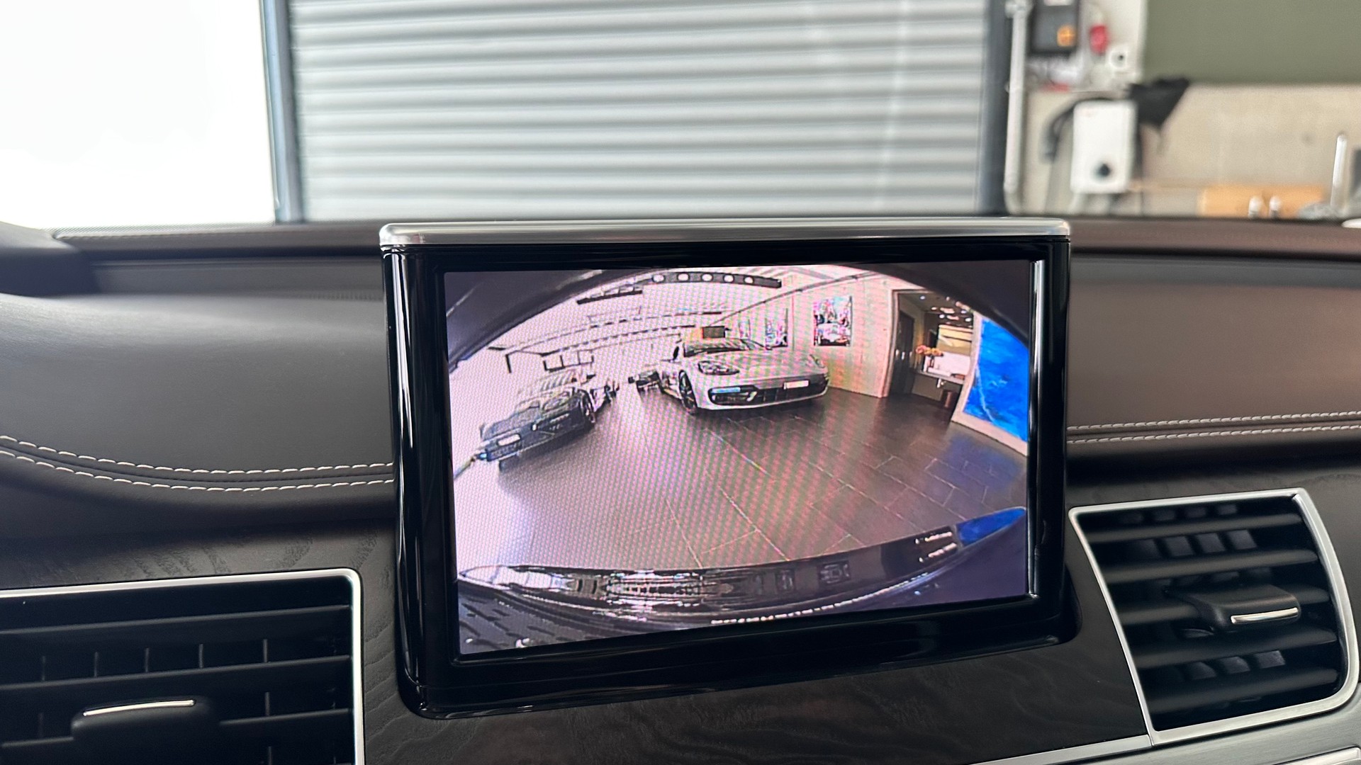 AUDI A8 3.0 V6 TDI quattro T-Tronic-image-12
