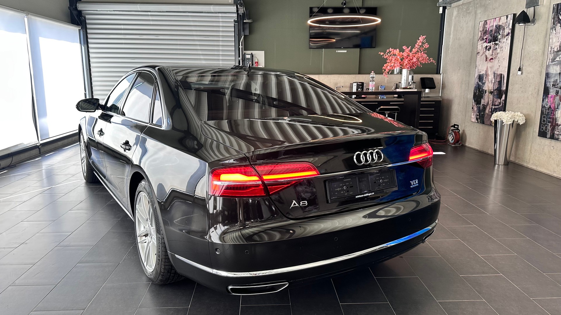 AUDI A8 3.0 V6 TDI quattro T-Tronic-image-7