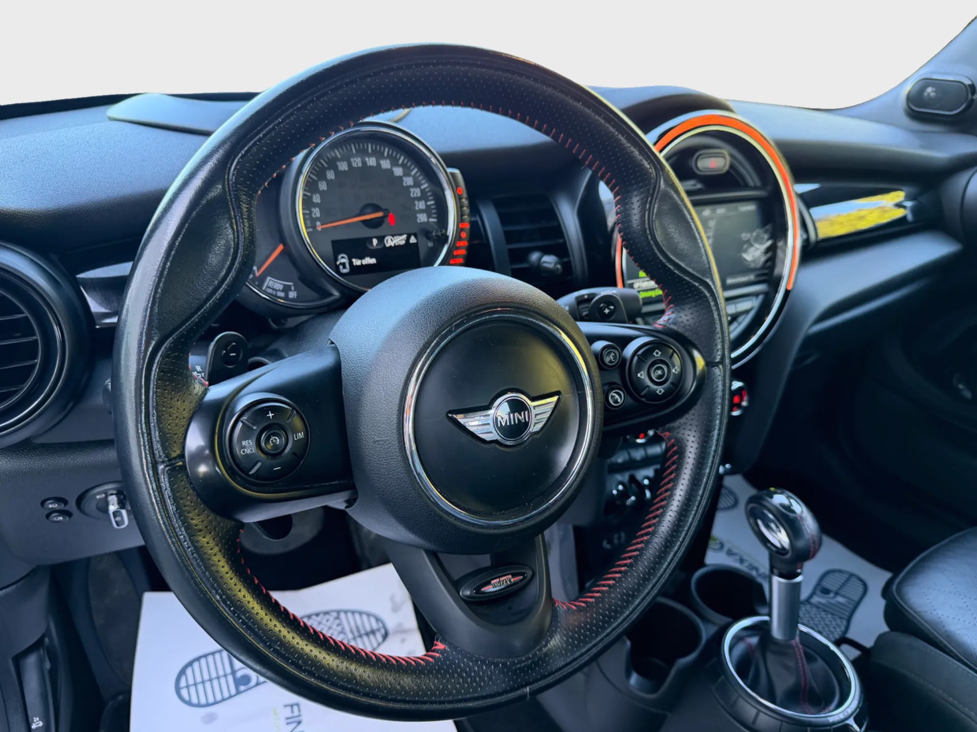 MINI Cooper S Cabriolet Steptronic-image-10