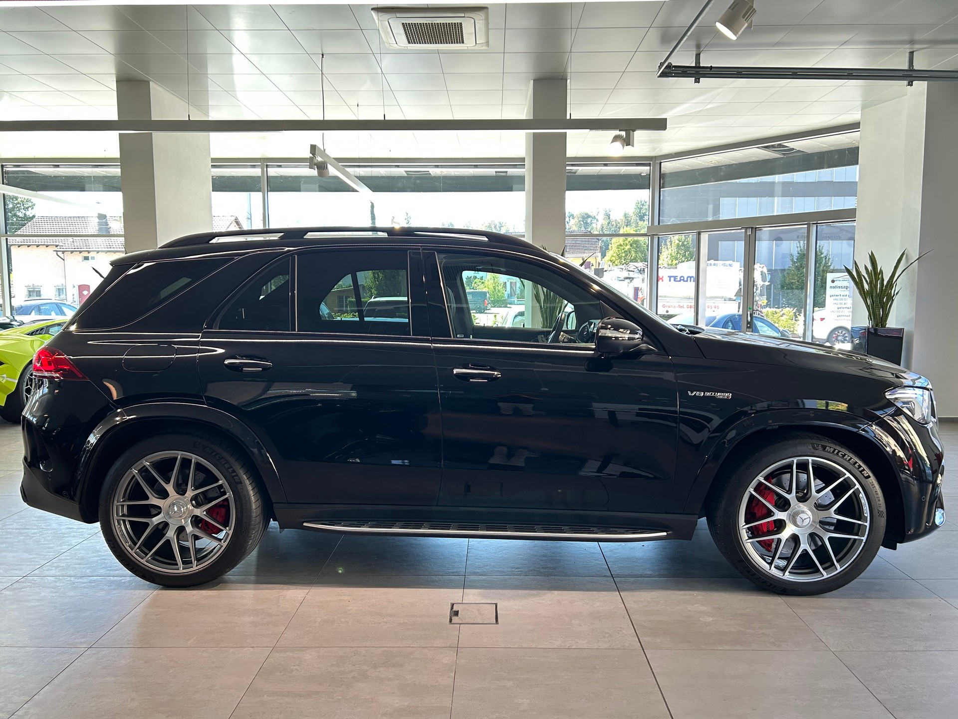 MERCEDES-BENZ GLE 63 S AMG 4Matic+ 9G-Speedshift-showroom-element-3