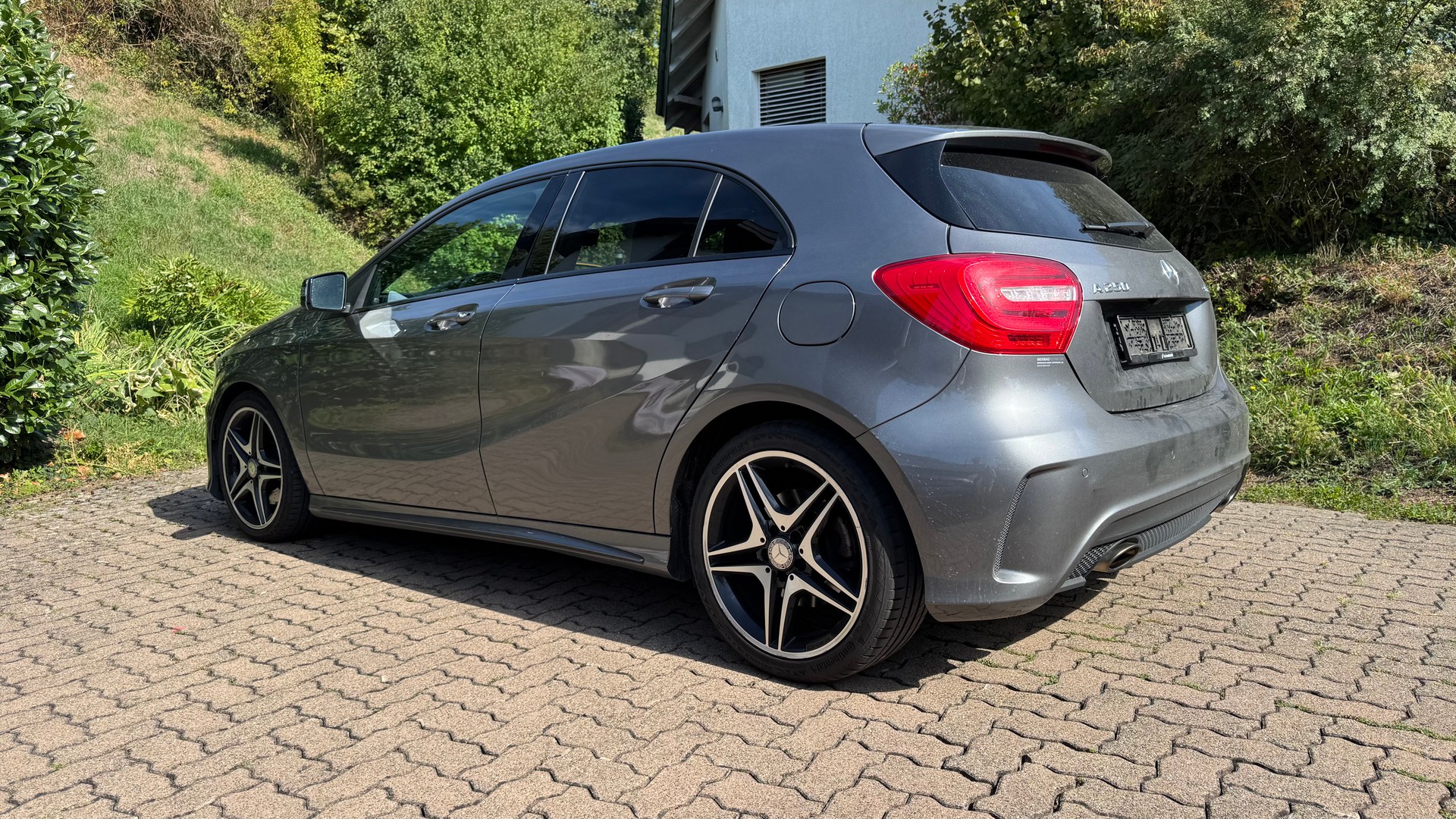 MERCEDES-BENZ A 250 AMG Line 4m-image-7