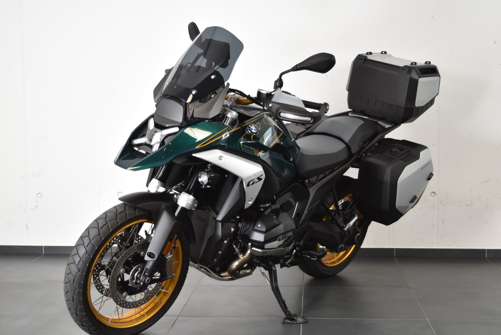 BMW R 1300 GS-image-1