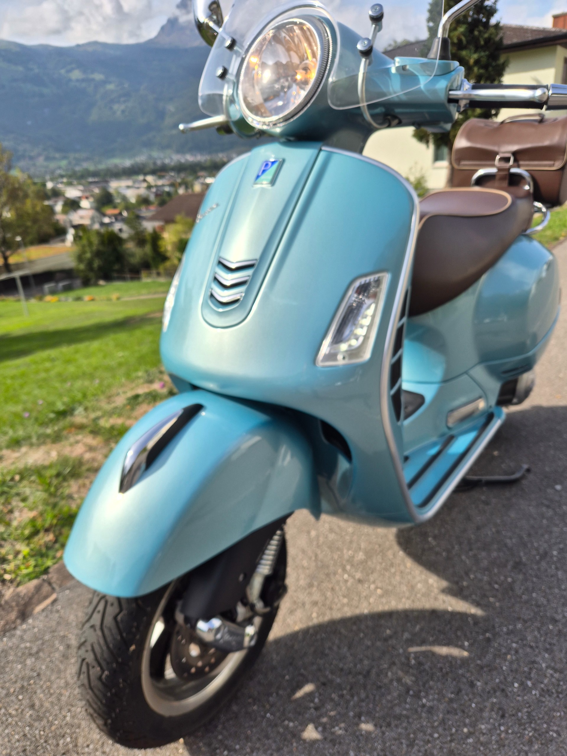 PIAGGIO Vespa GTS 125 i.e. 70° Anniversary ABS-image-3