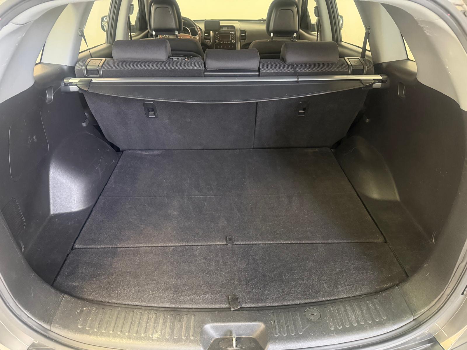KIA Sorento 2.2 CRDI Trend Automatic-image-13