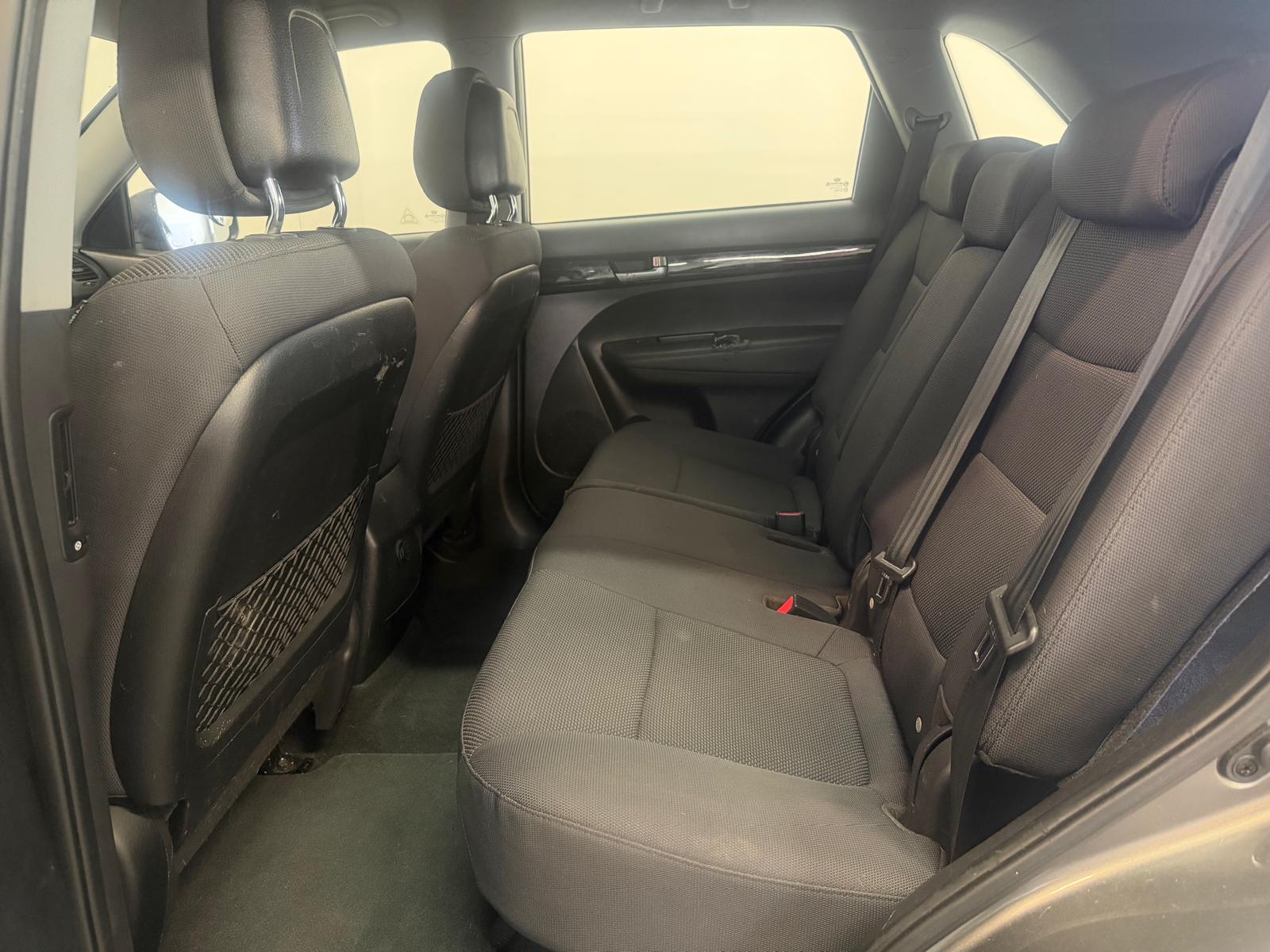 KIA Sorento 2.2 CRDI Trend Automatic-image-16