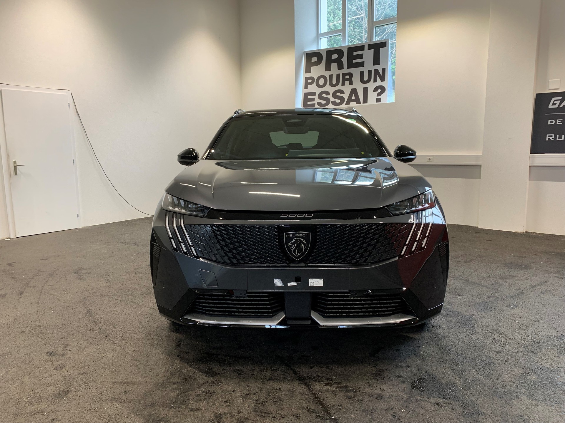 PEUGEOT 5008 210 73kWh GT Exclusive-image-1