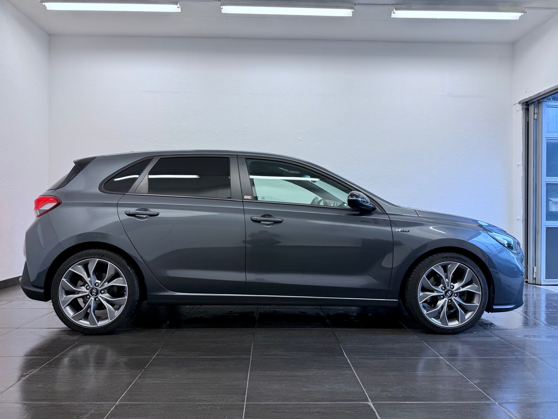 HYUNDAI i30 1.4 T-GDi N-Line DCT-showroom-element-3