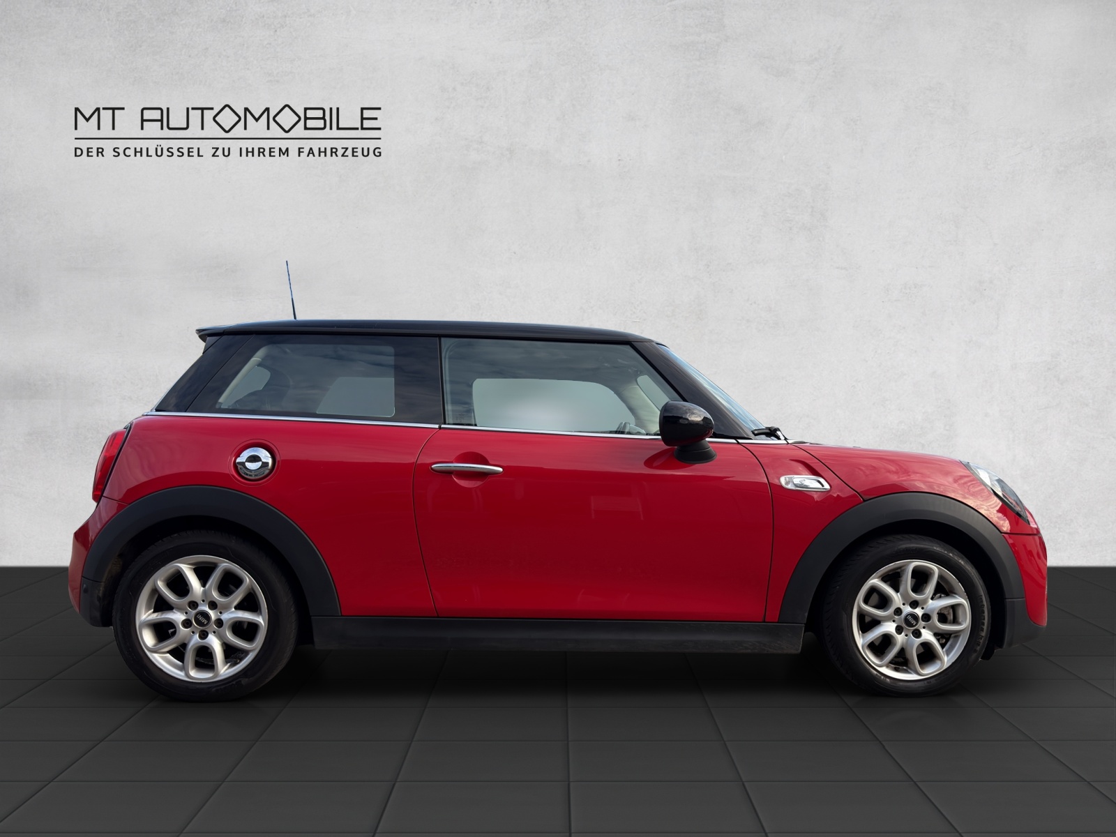 MINI Cooper S-showroom-element-3
