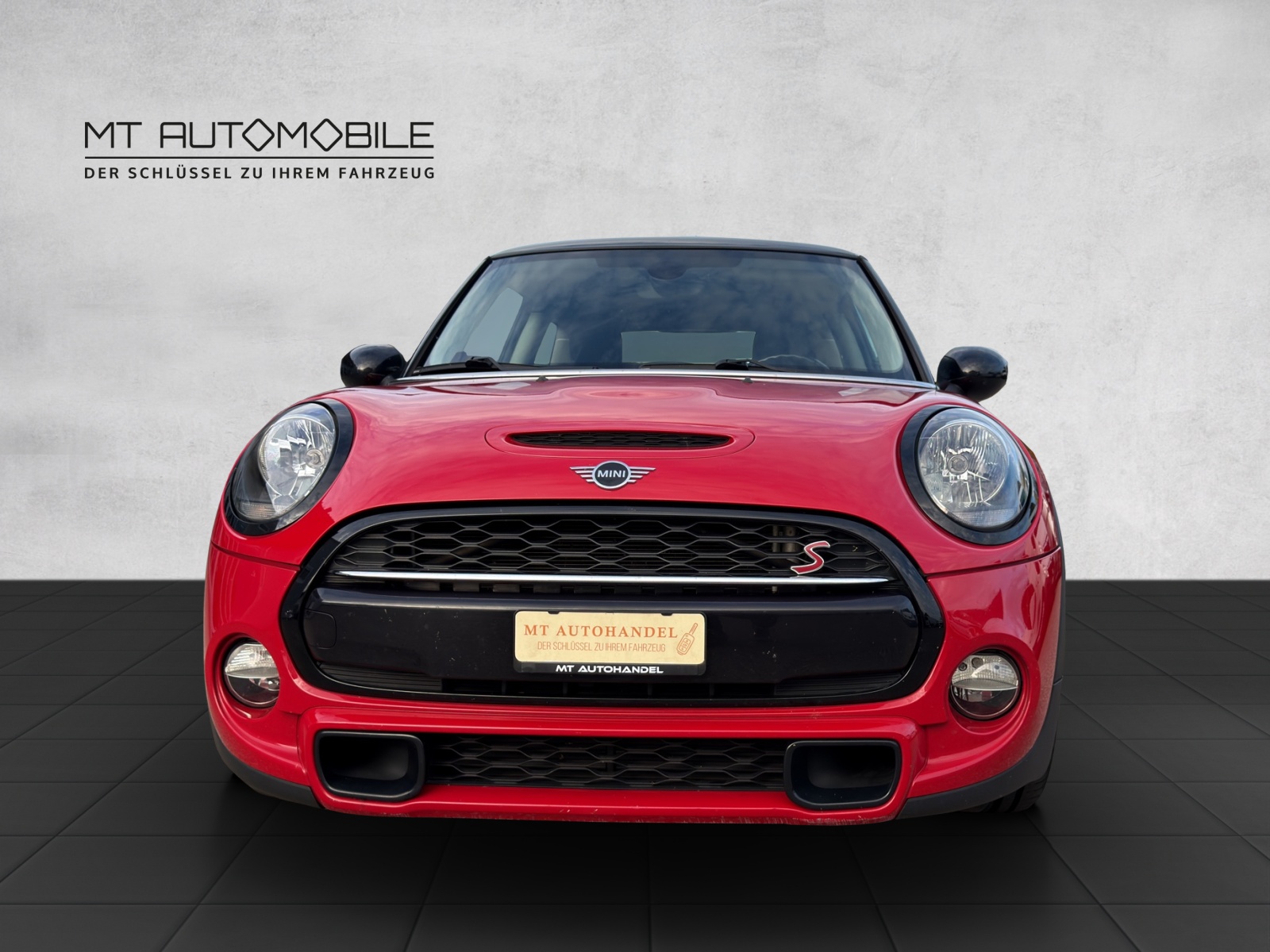 MINI Cooper S-showroom-element-1