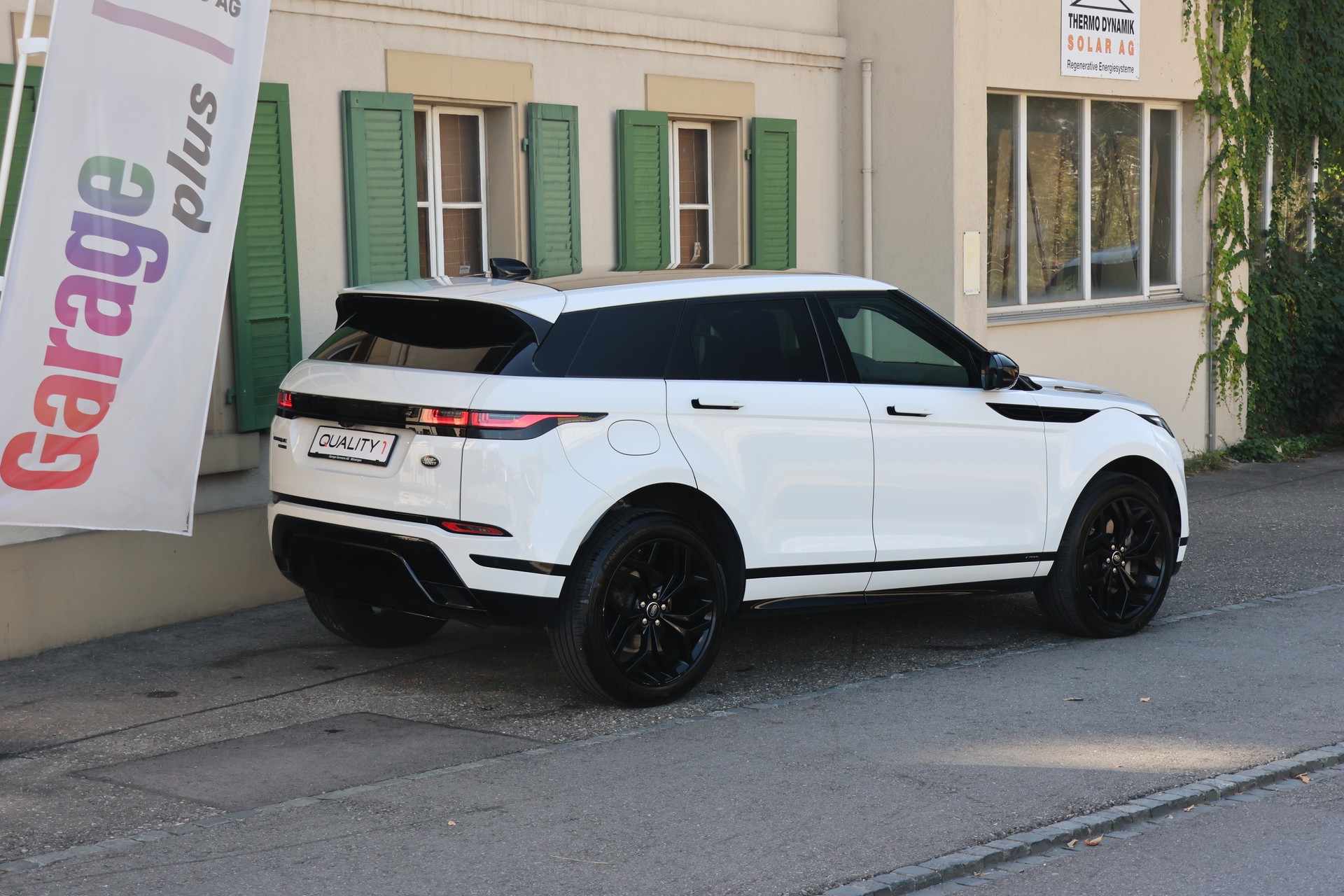 LAND ROVER Range Rover Evoque R-Dynamic P 250 S AT9-image-5