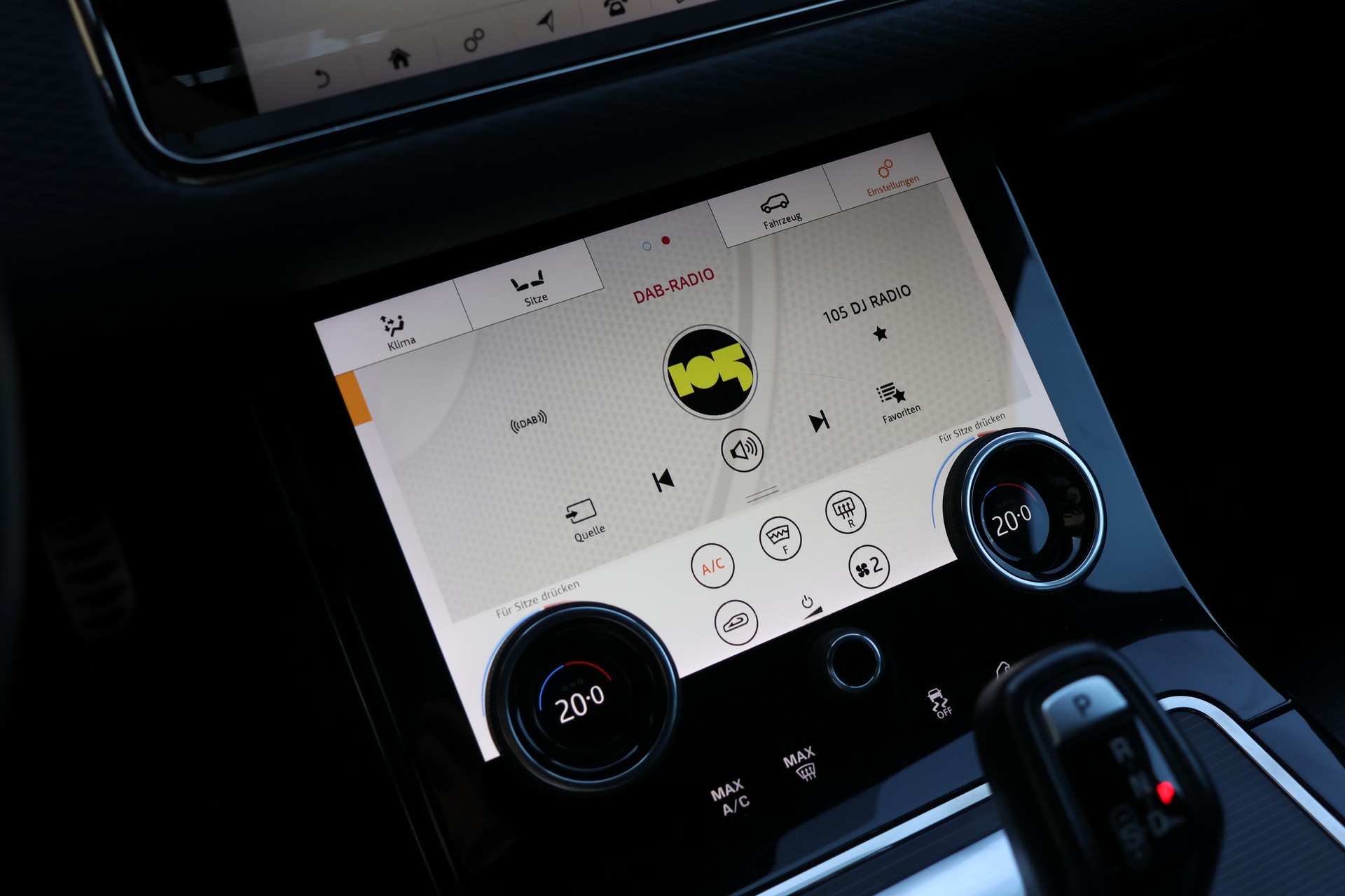 LAND ROVER Range Rover Evoque R-Dynamic P 250 S AT9-image-19