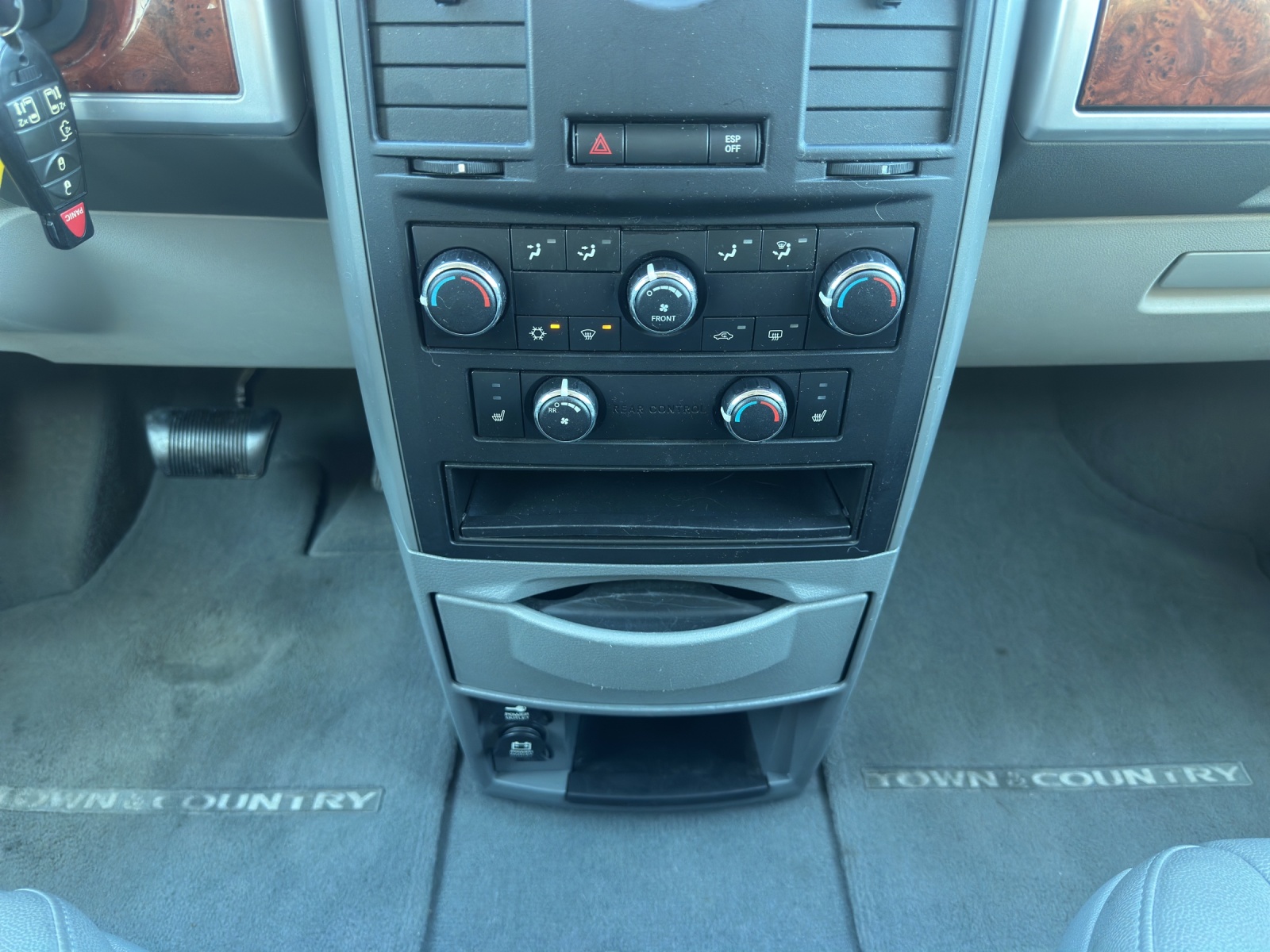 CHRYSLER TOWN COUNTRY 3.7 Benzin-image-12