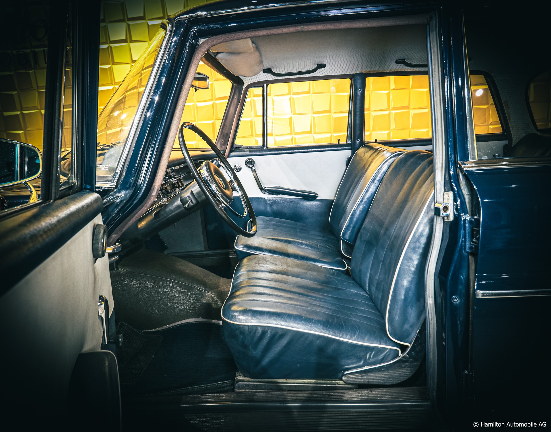 MERCEDES-BENZ 190 C-image-15