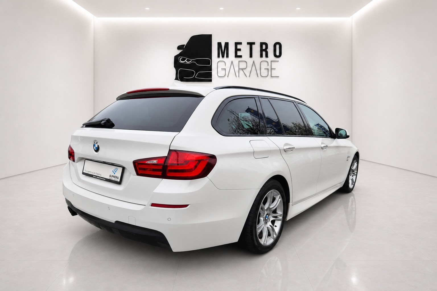 BMW 525d xDrive Touring Steptronic-showroom-element-3