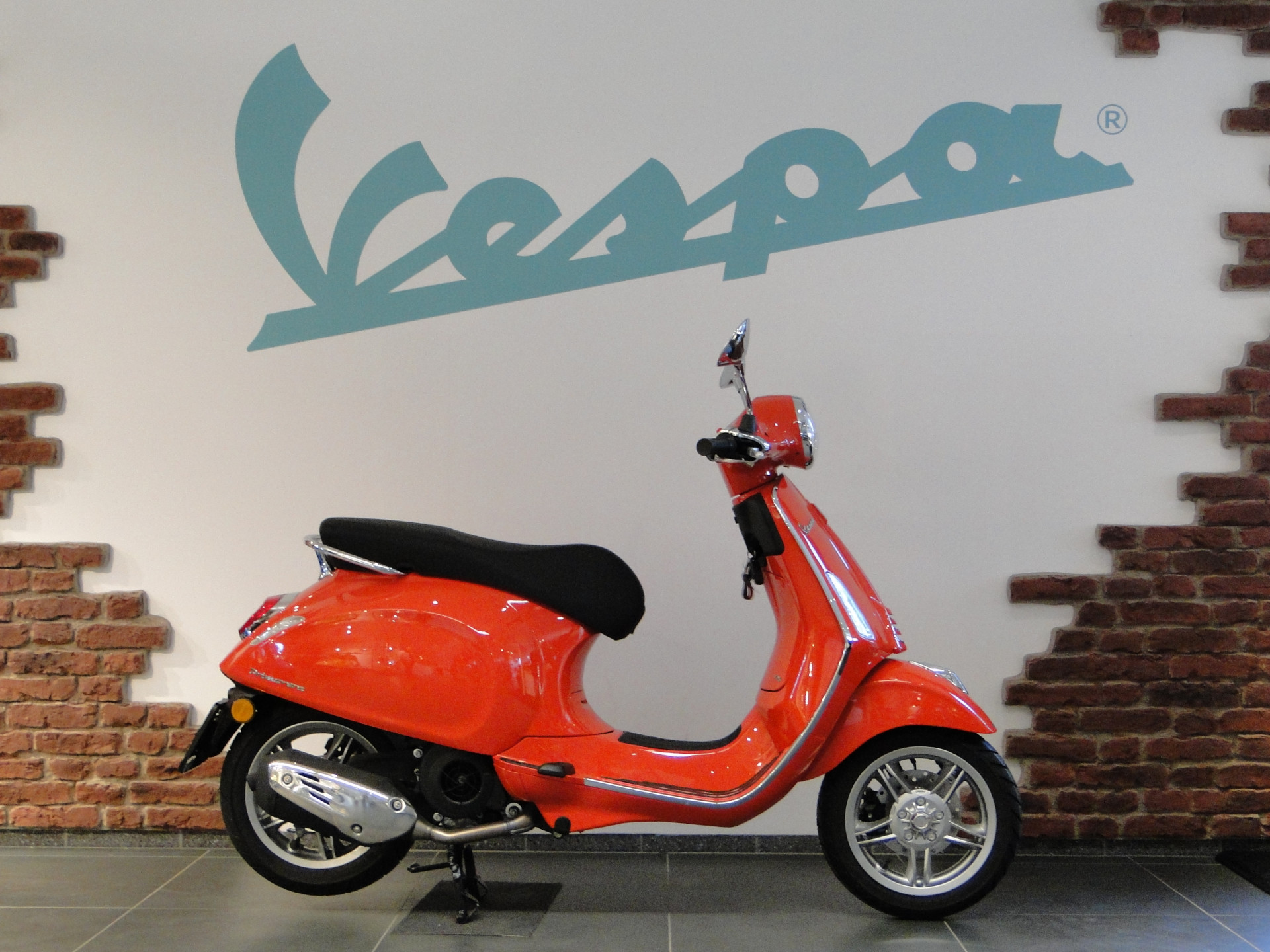 PIAGGIO Vespa Primavera 125-image-2
