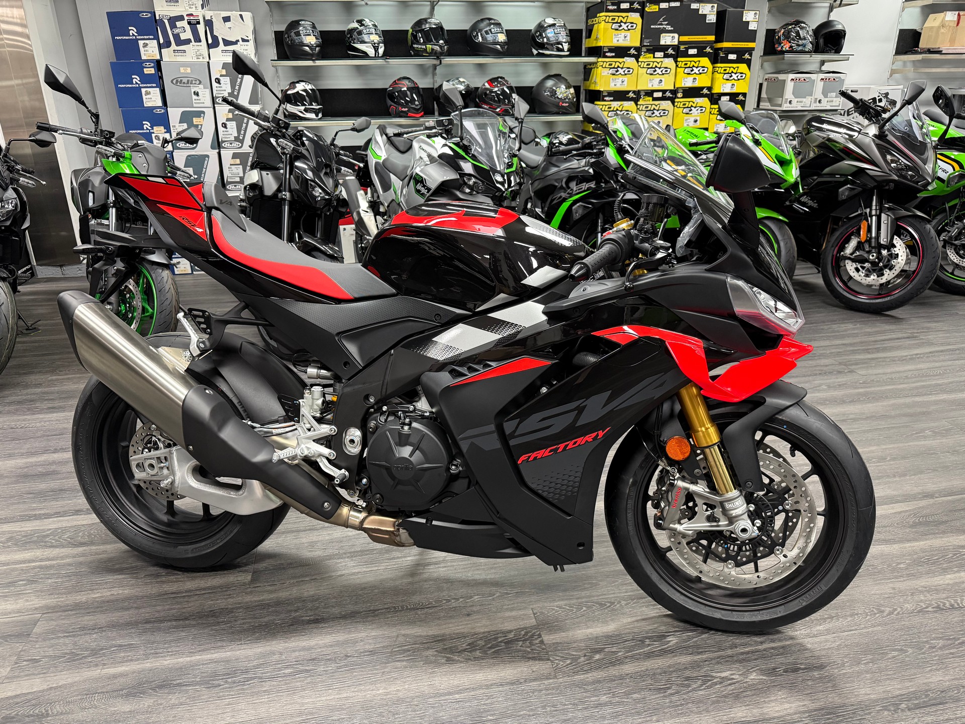 APRILIA RSV4 1100 Factory E5+ 2025 Dark Kracken-image-0