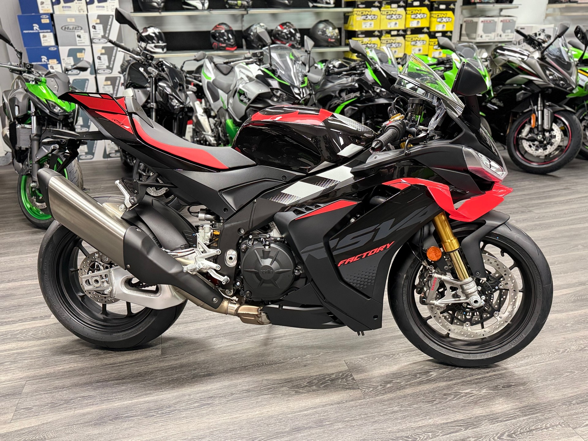 APRILIA RSV4 1100 Factory E5+ 2025 Dark Kracken-image-6