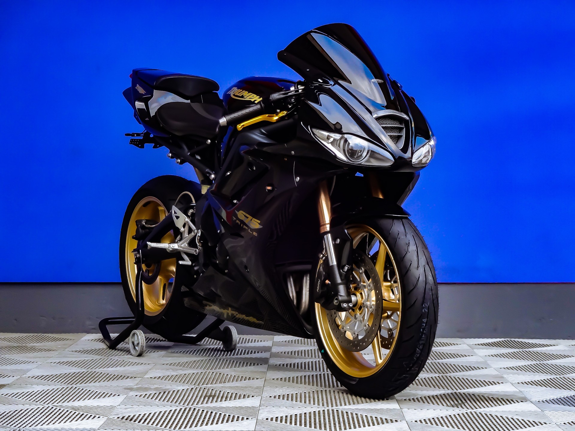 TRIUMPH Daytona 675 (25kW)-image-2