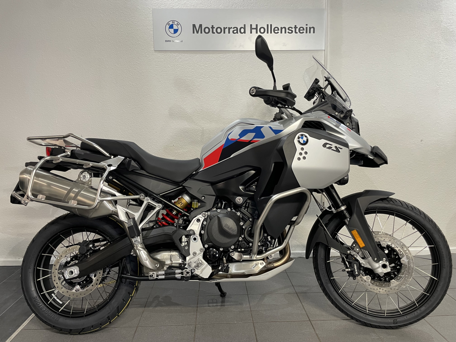 BMW F 900 GS Adventure-image-1