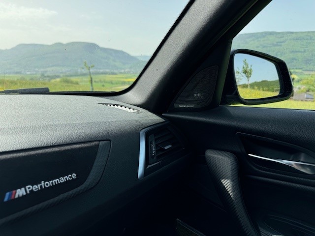 BMW M140i xDrive Swiss Performance Edition Steptronic-image-11