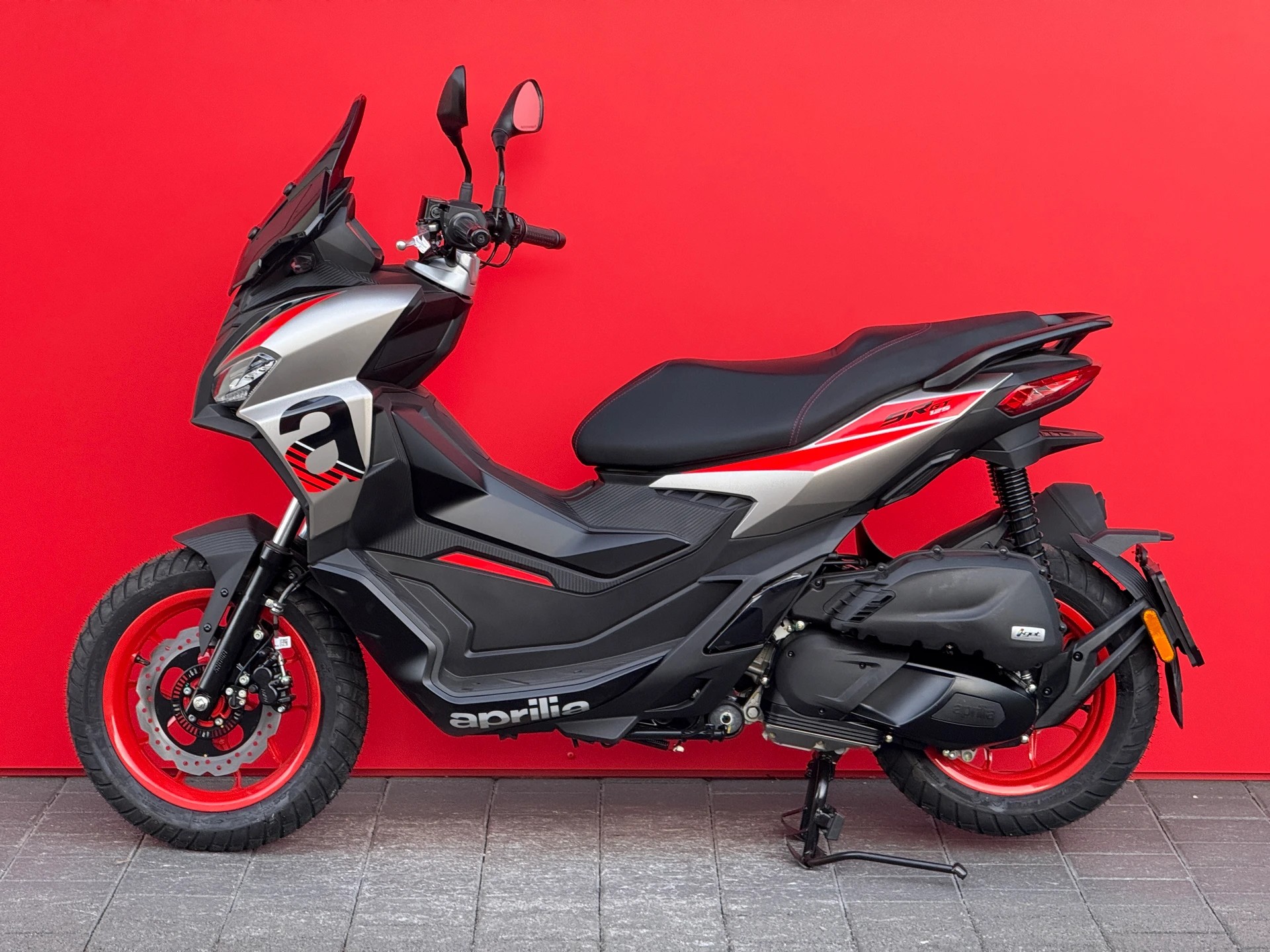APRILIA SR 125 GT Sport ABS E5+-image-15