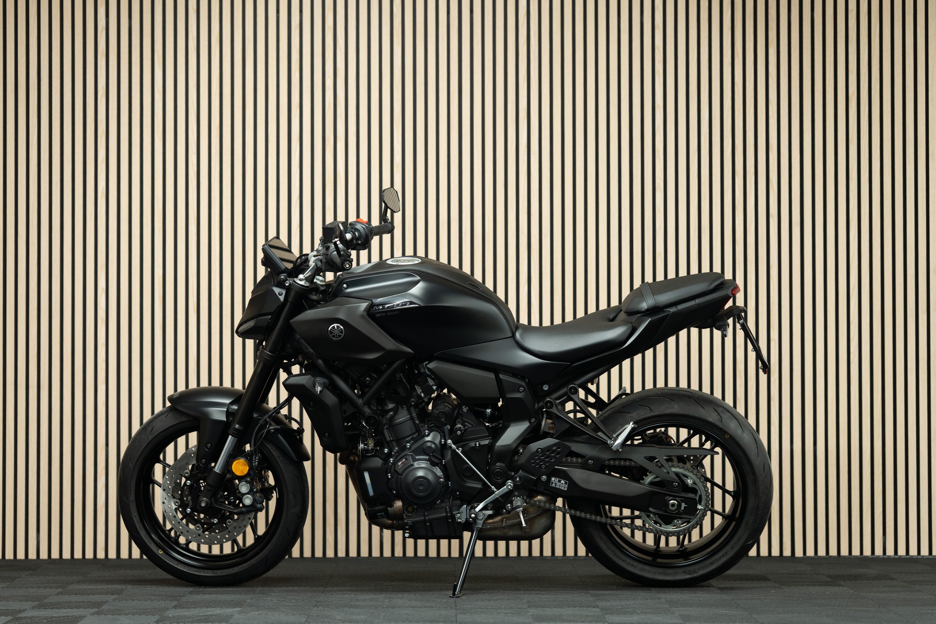 YAMAHA MT-07 mit Kurzheck und Lenkerendspiegeln-image-1