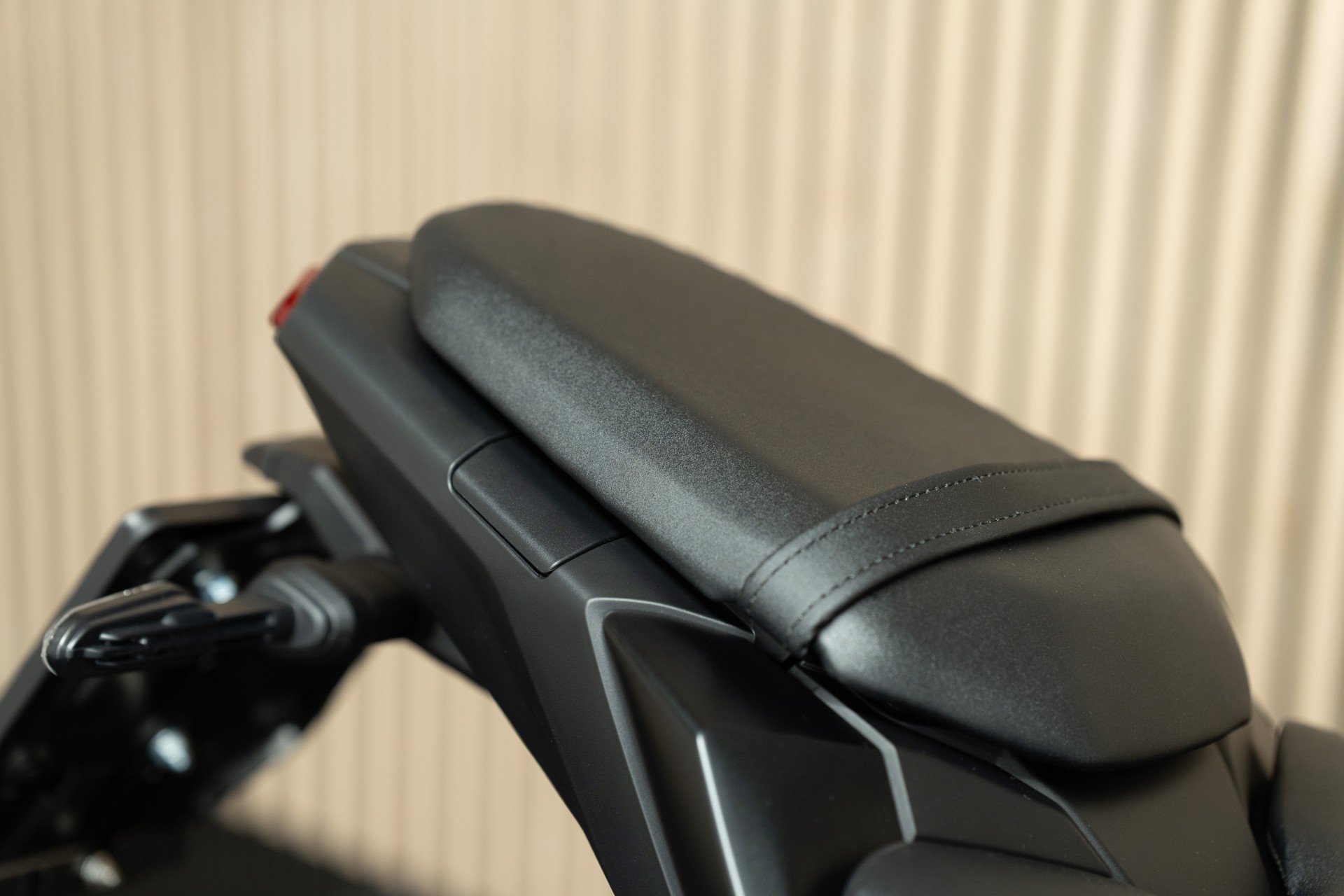 YAMAHA MT-07 mit Kurzheck und Lenkerendspiegeln-image-4