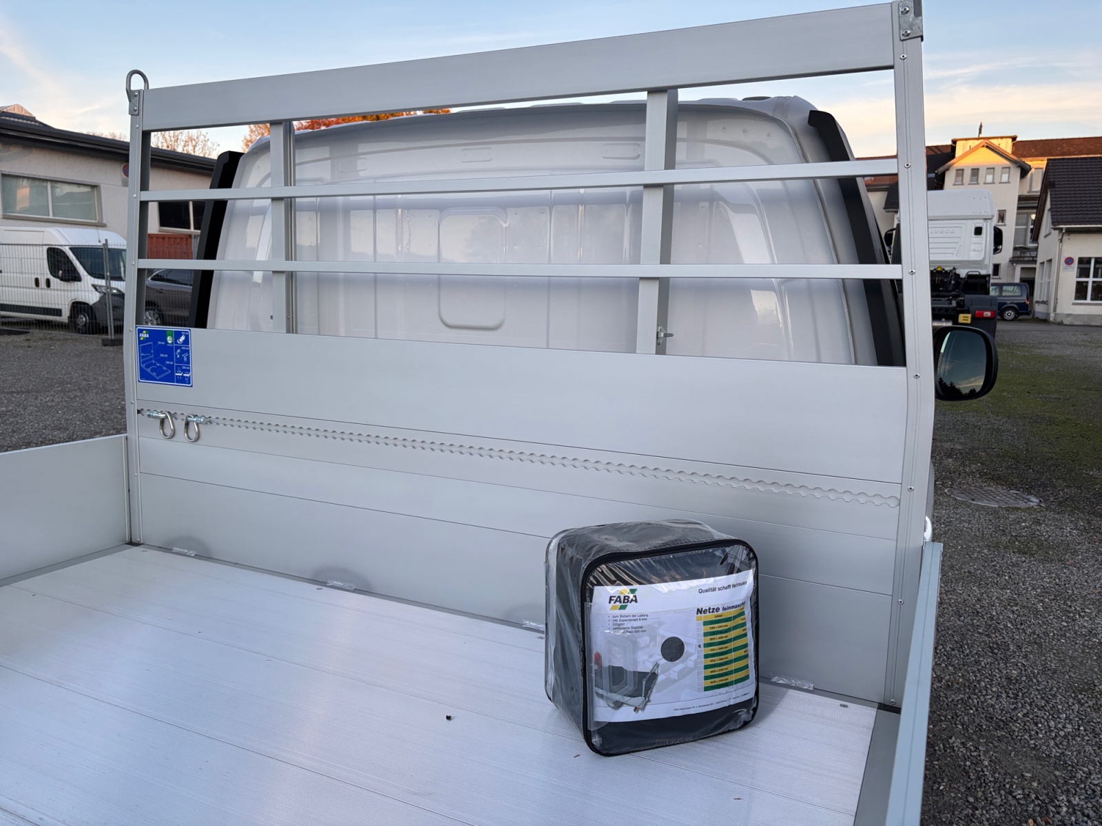 IVECO NEW E MOOVY mit FABA ALU-Ladebrücke 2800-image-10