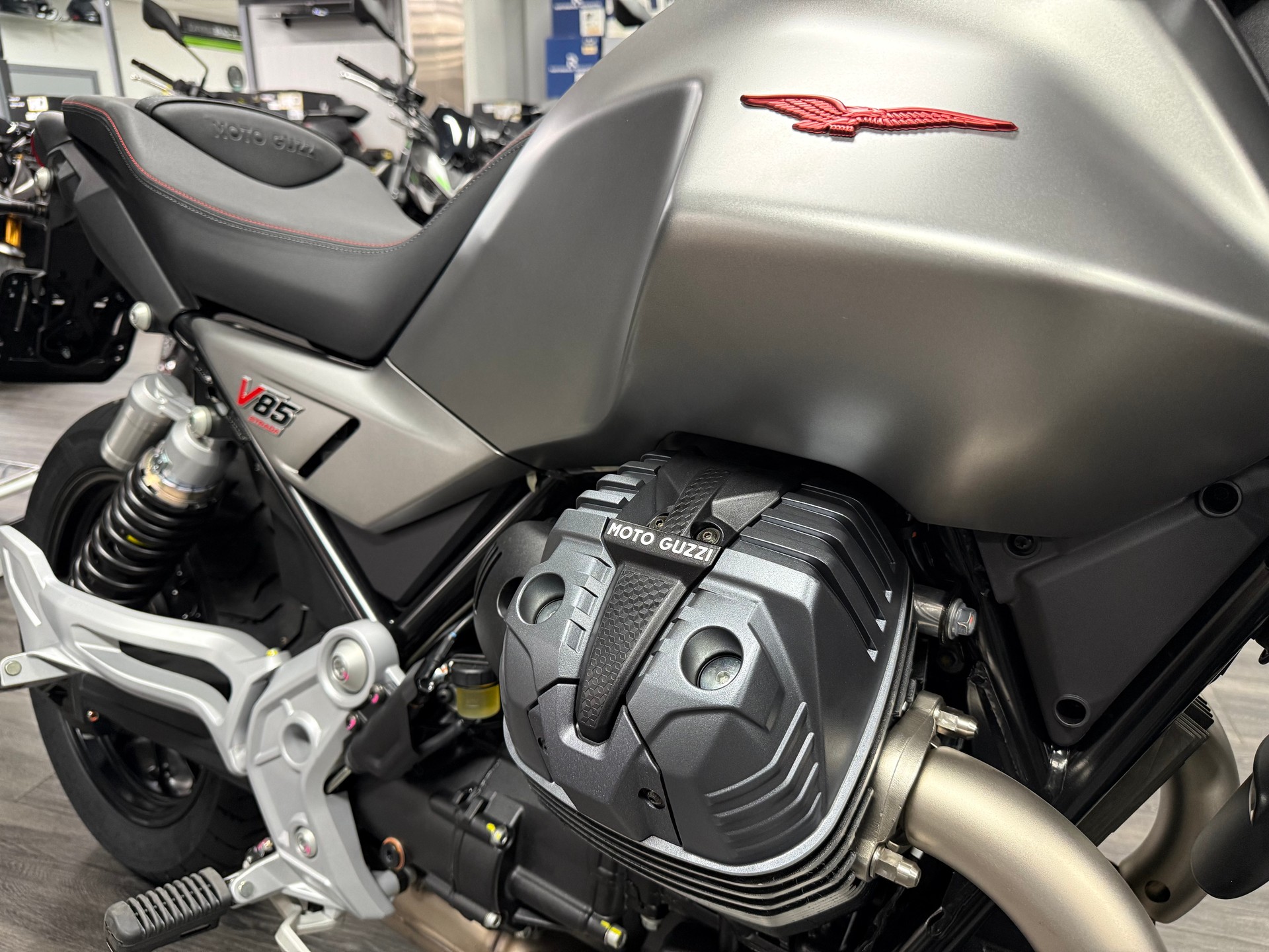 MOTO GUZZI V85 TT Strada E5+-image-4