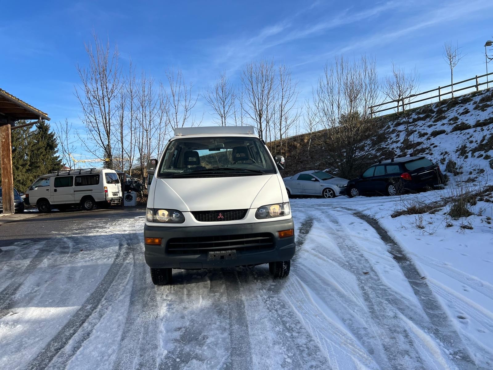 MITSUBISHI L 400 4x4 2.5TD-image-2