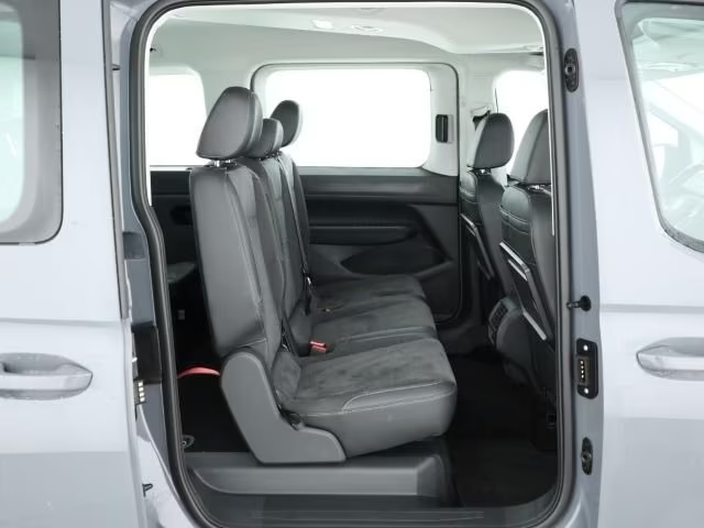 VW Caddy Maxi 1.5 TSI Plug in Hybrid Style DSG-image-7