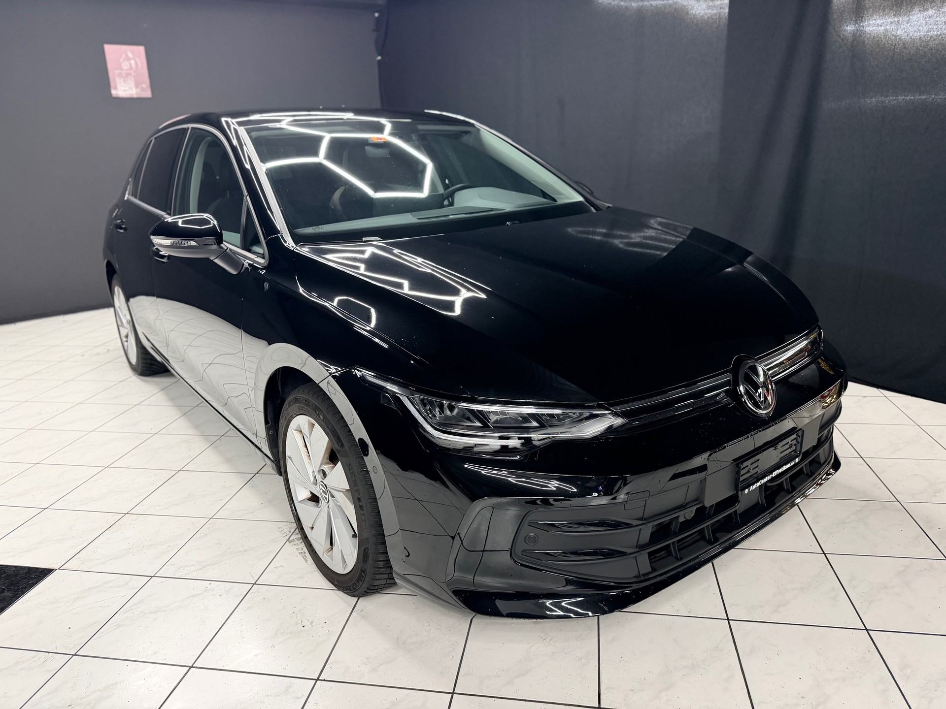 VW Golf 1.5 e TSI United DSG-image-4