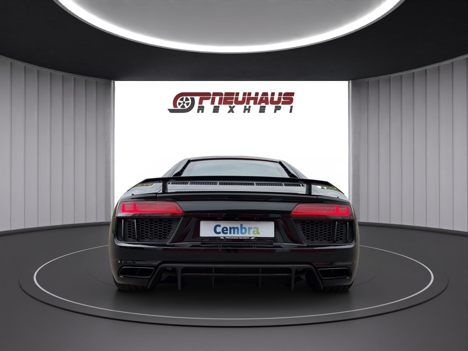 AUDI R8 Coupé 5.2 plus S-Tronic **Voll Carbon**-image-4