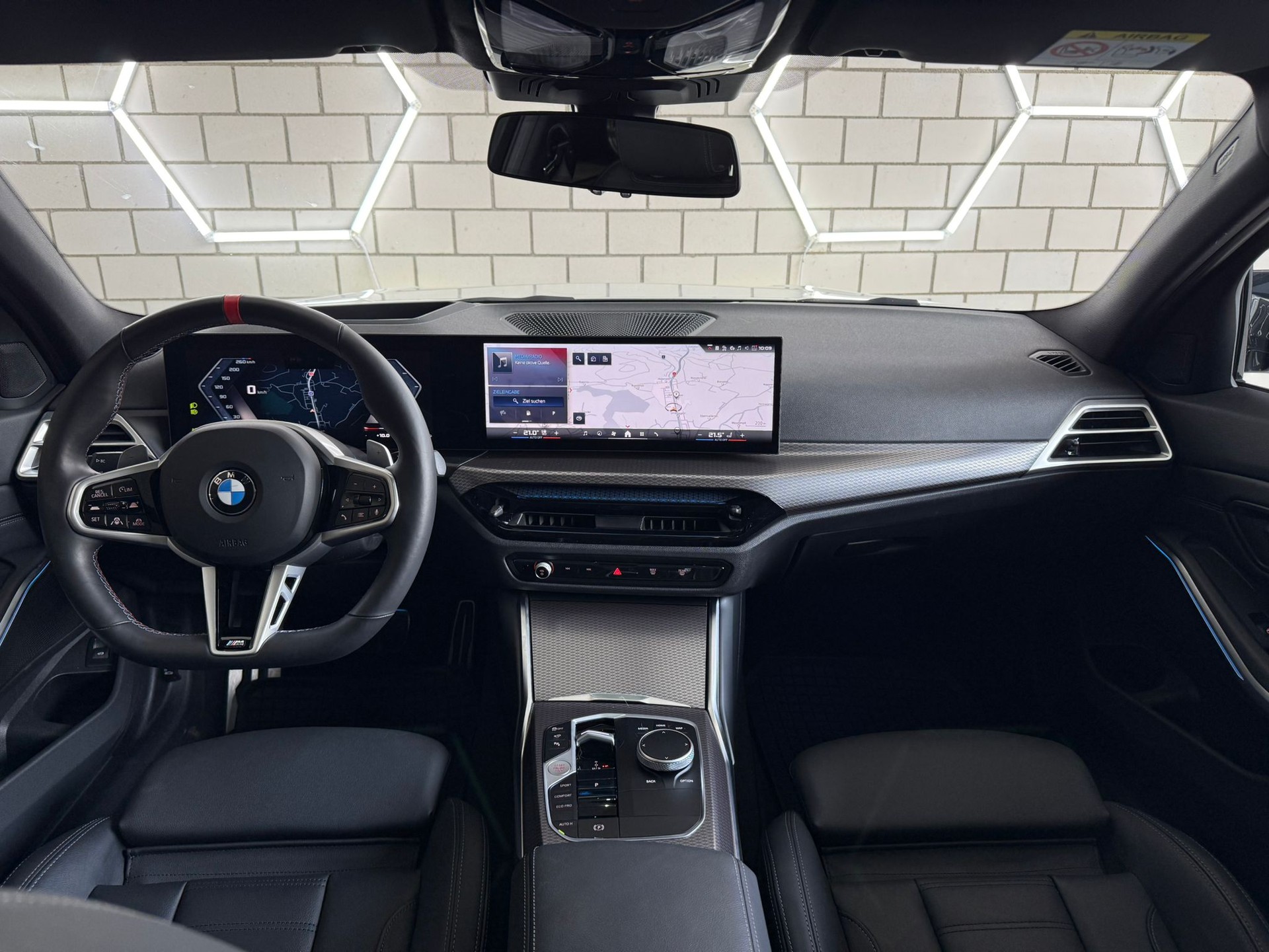 BMW M340d xDrive 48V Touring Steptronic Facelift II Modell-image-8