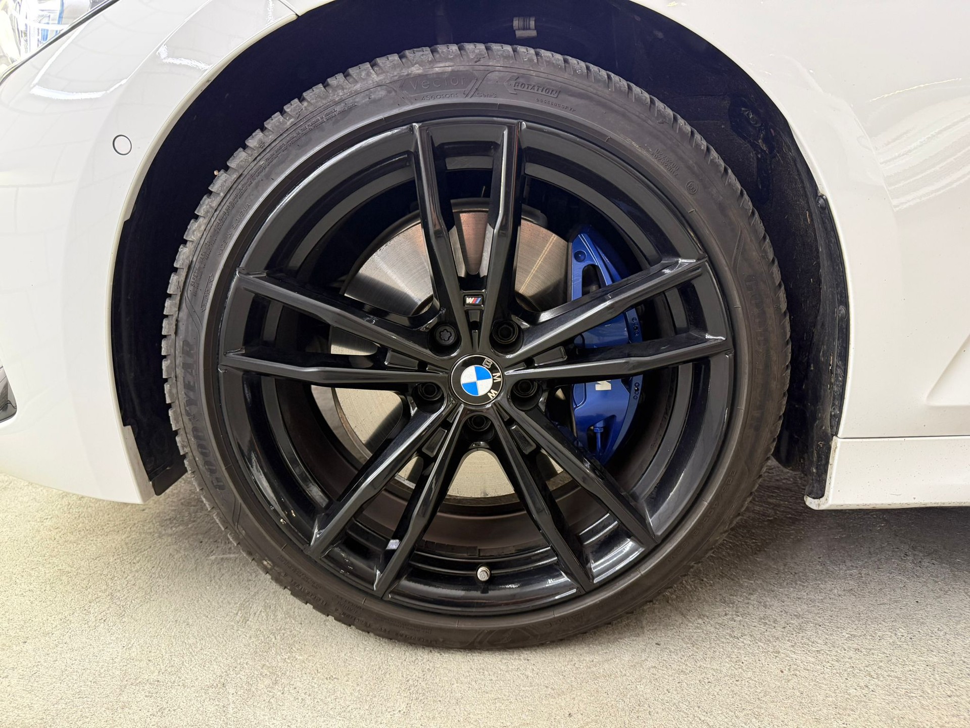BMW M340d xDrive 48V Touring Steptronic Facelift II Modell-image-13