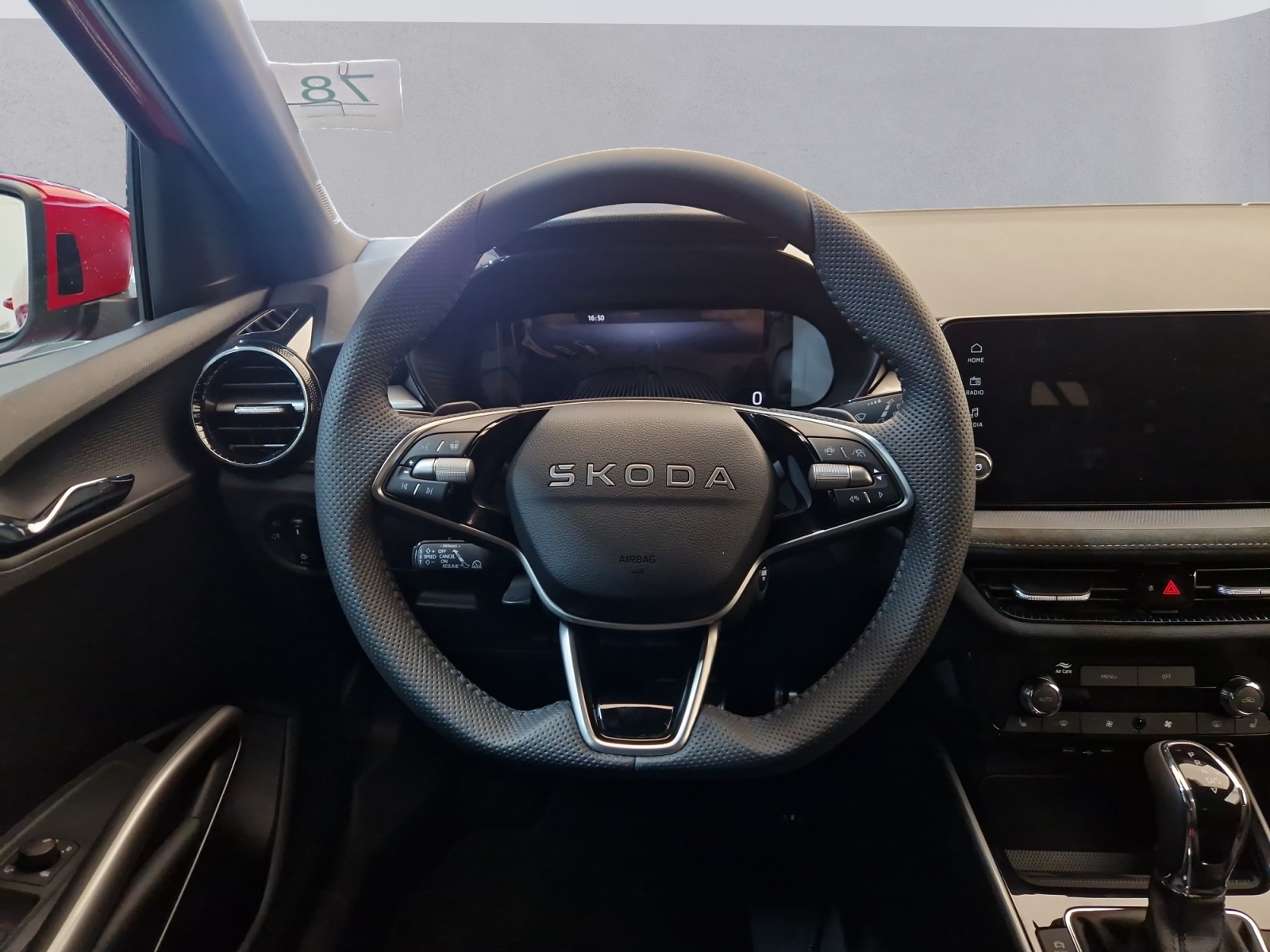 SKODA Fabia 1.0 TSI Dynamic DSG-image-10