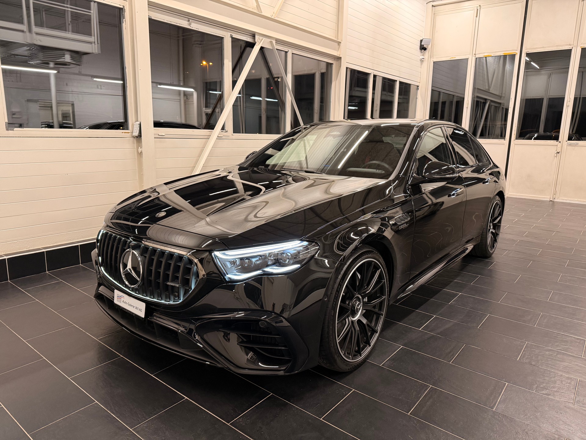 MERCEDES-BENZ E 53 Hybrid AMG 4matic+