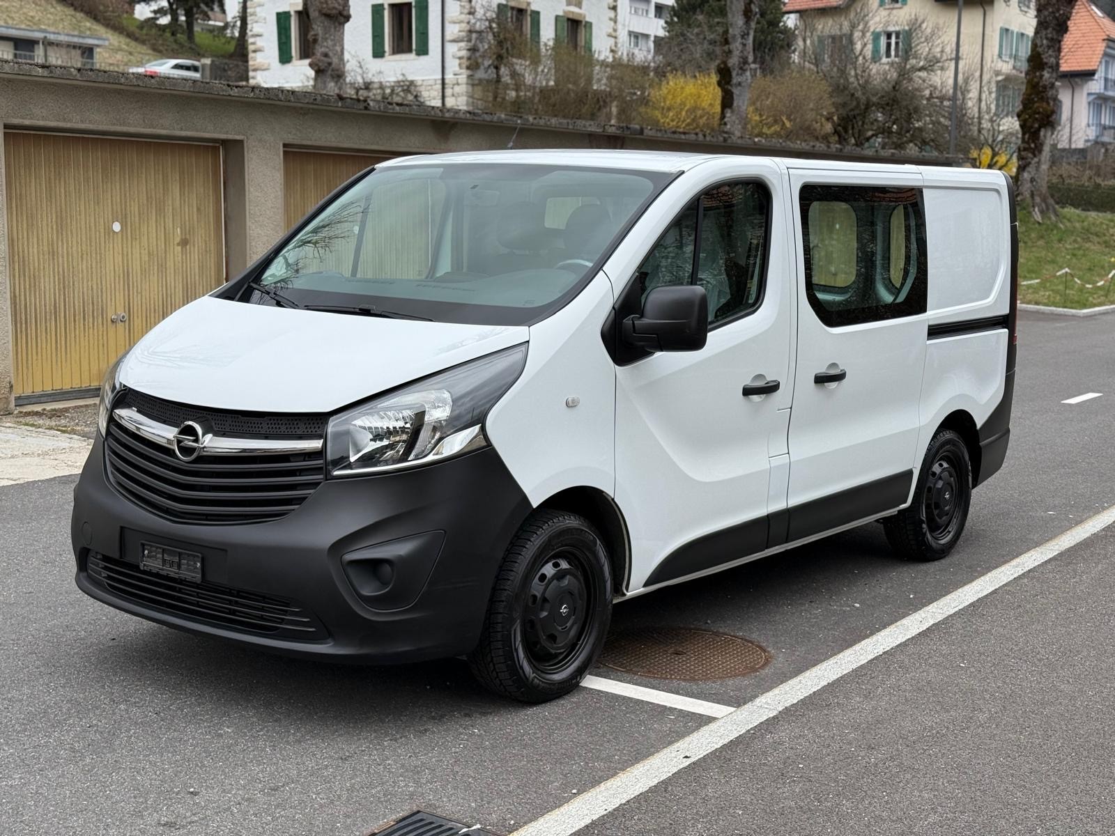 OPEL Vivaro 1.6 CDTI 2.7t L1H1-image-1