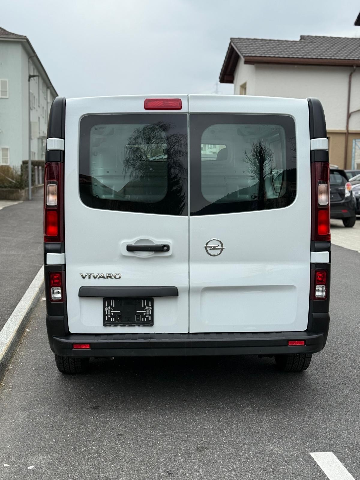 OPEL Vivaro 1.6 CDTI 2.7t L1H1-image-5