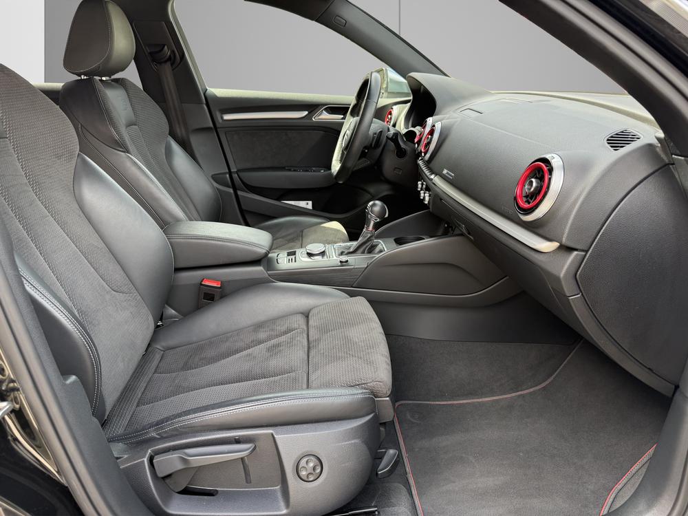 AUDI S3 Sportback 2.0 TFSI quattro S-tronic-image-14