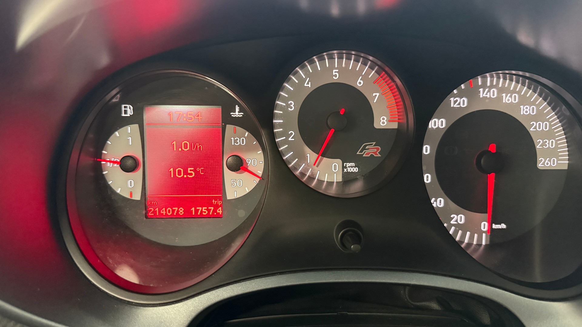 SEAT Leon 2.0 TSI FR, CH Fahrzeug, HAGELSCHADEN, Servicegepflegt, FR, Klima, 200PS, DAB, BT, USB, u.v.m-image-29