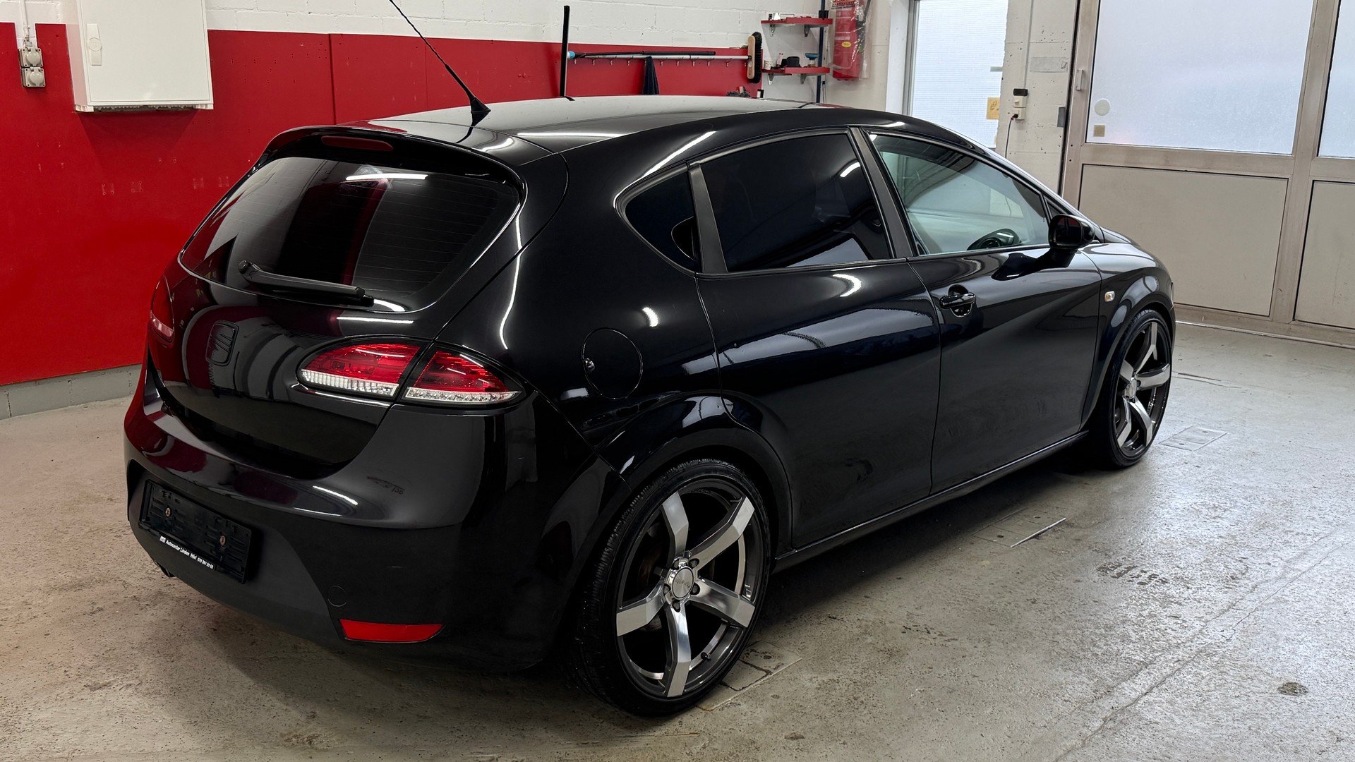SEAT Leon 2.0 TSI FR, CH Fahrzeug, HAGELSCHADEN, Servicegepflegt, FR, Klima, 200PS, DAB, BT, USB, u.v.m-image-12